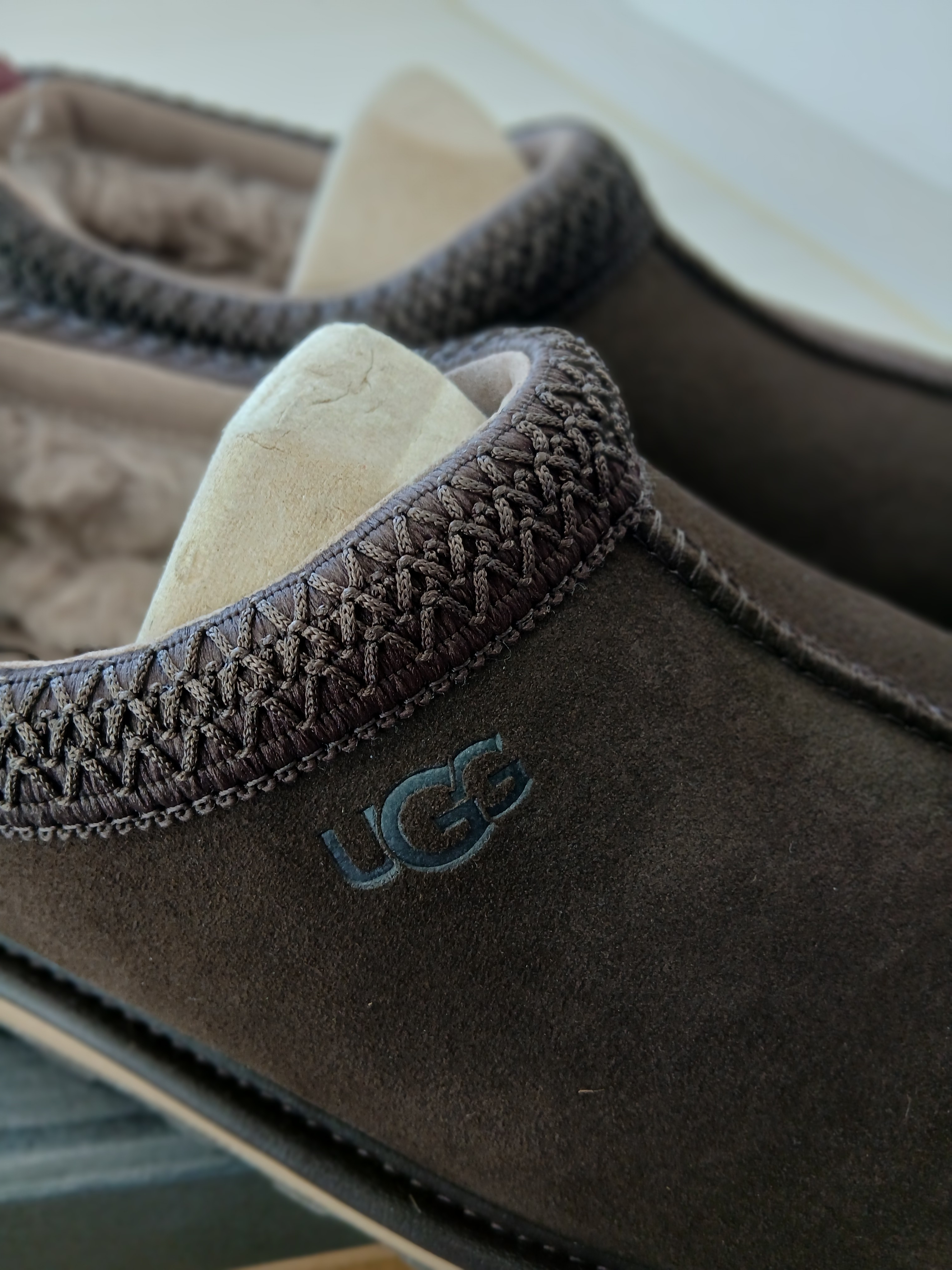 UGG Tasman GTX Chestnut, UGG Tasman GTX Black 착용 스타일 - 6