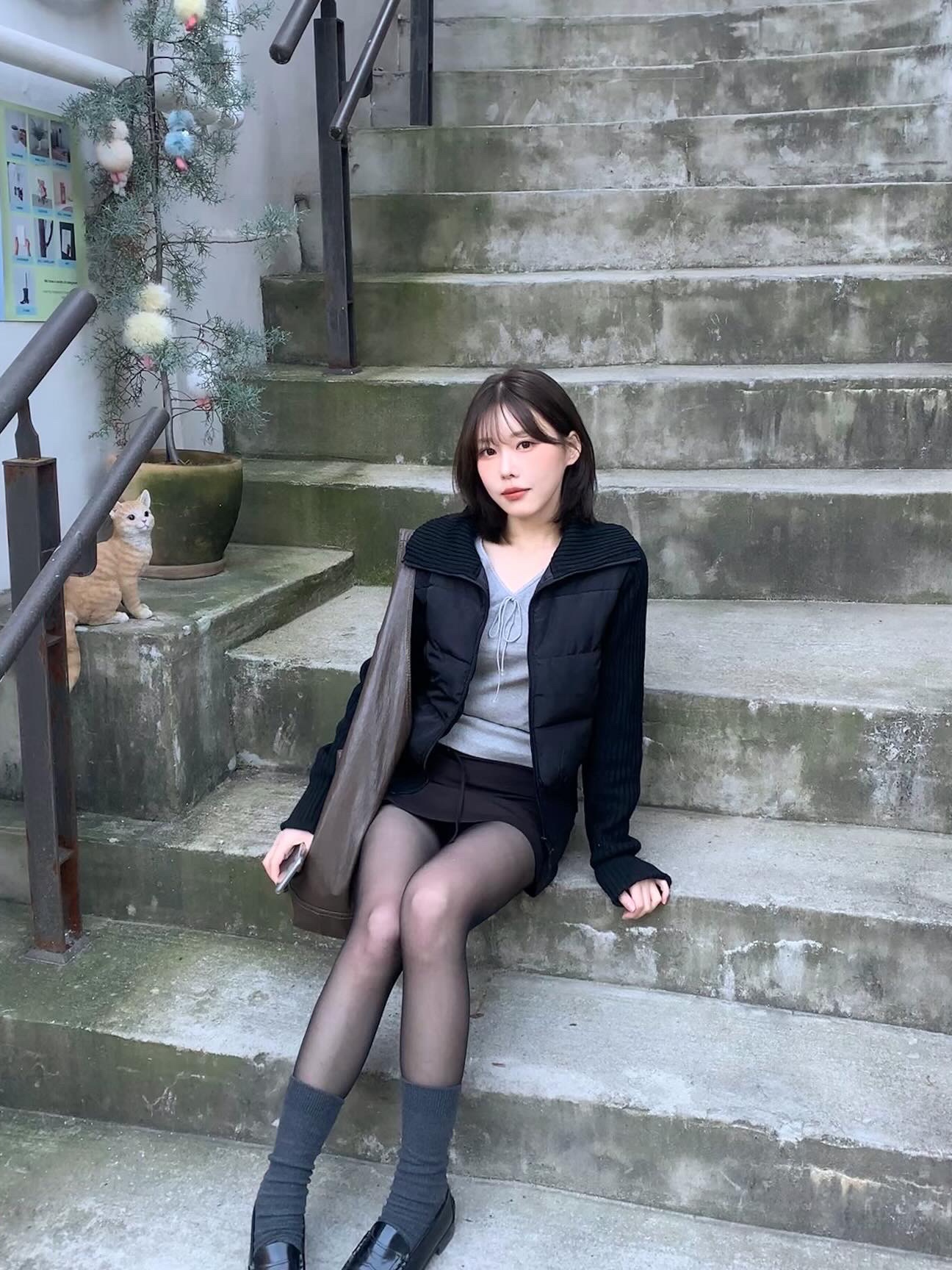 Haruta HS-304 Penny Loafer Black 착용 스타일 - 3