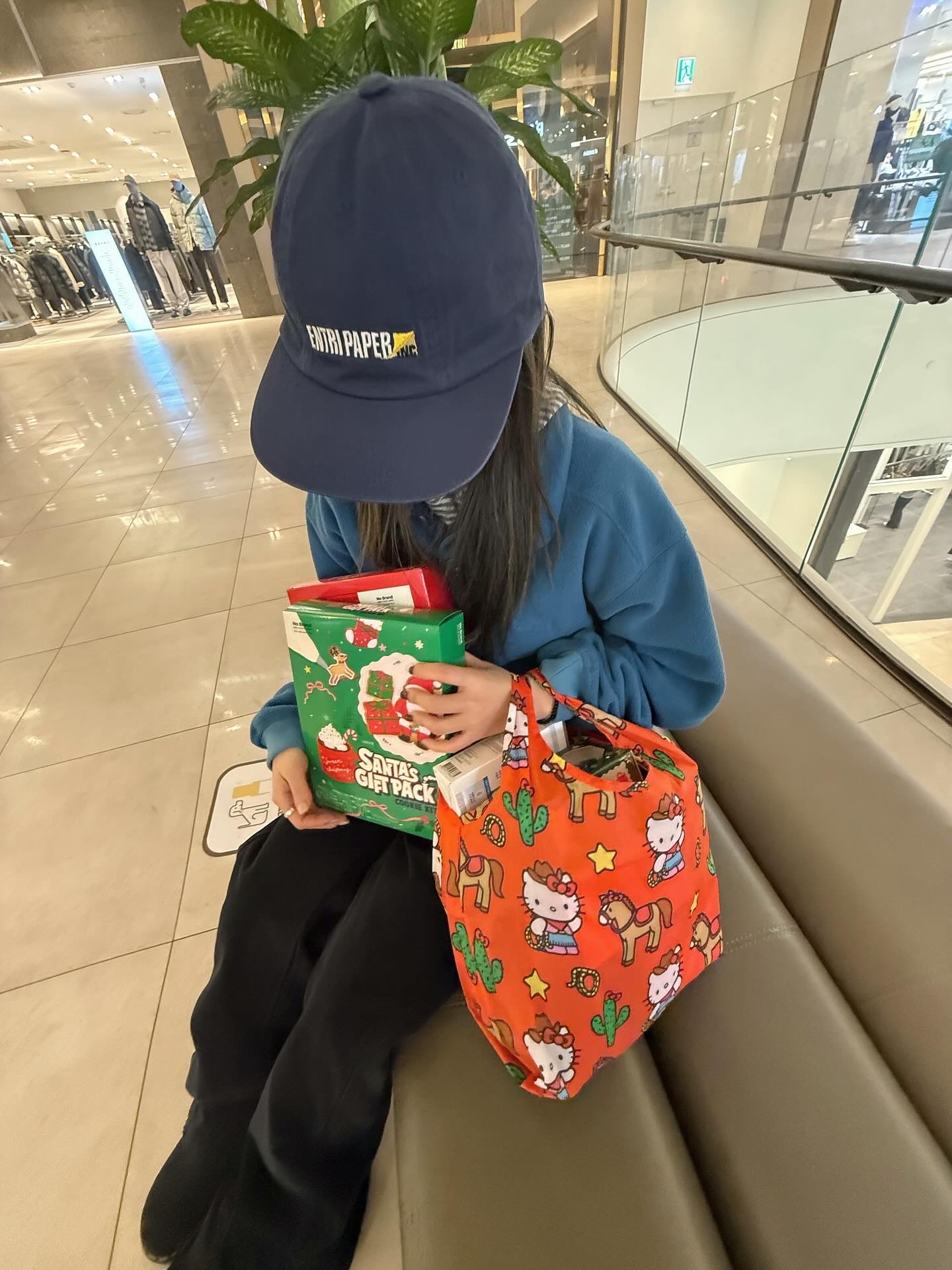 Dr. Martens Zebzag Mules Black 착용 스타일