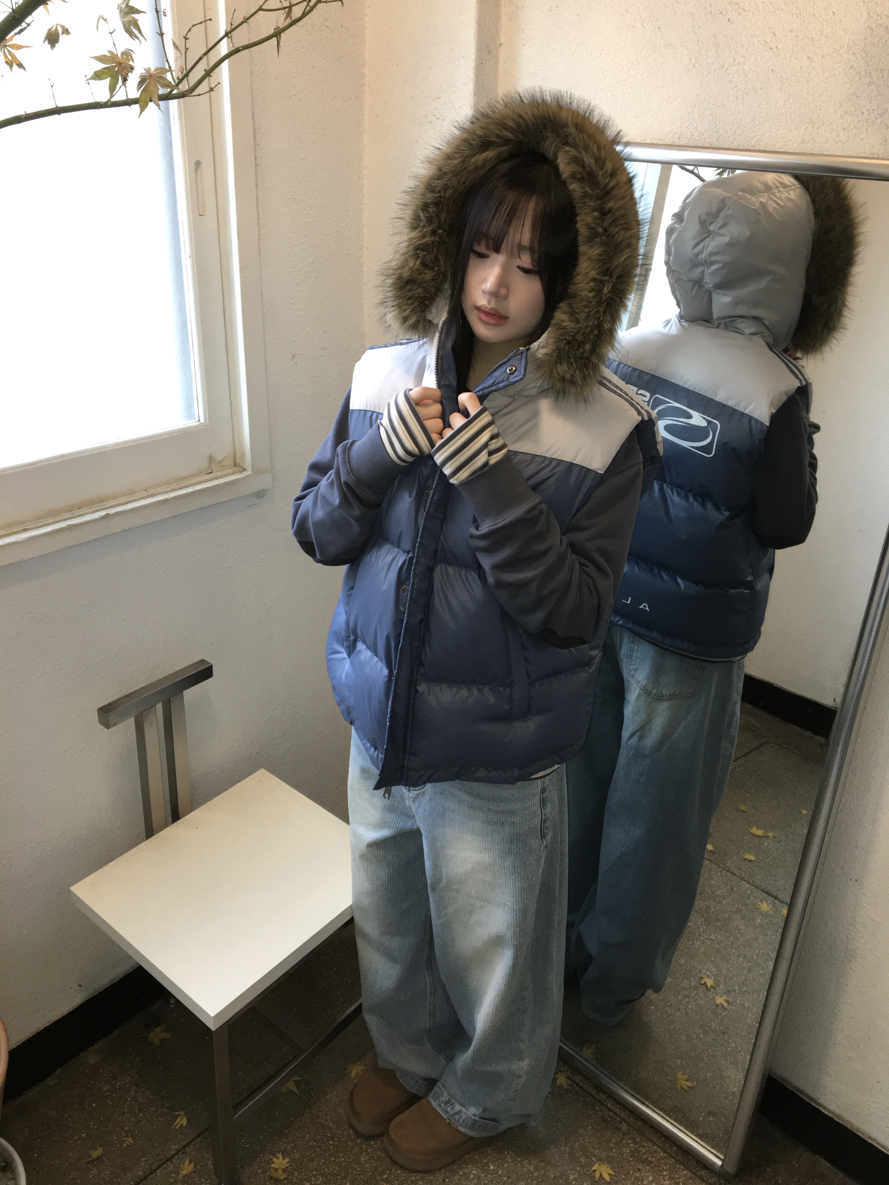 SPORT CHAMBER Track DuckDown Vest Blue, noun Corduroy Denim Pants Light Blue 착용 스타일 - 1