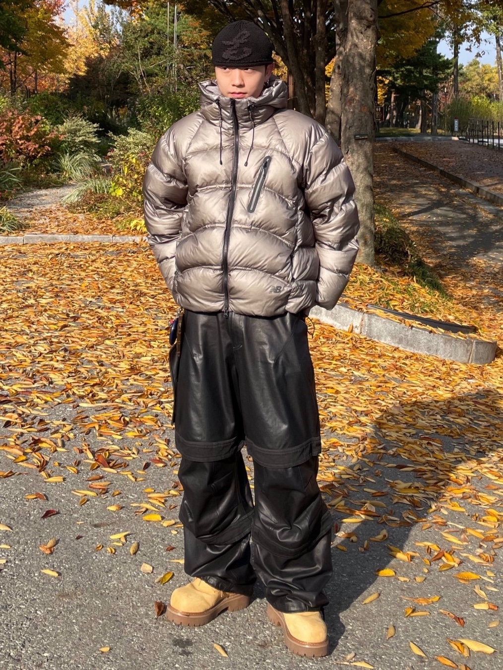 Black Yak Climbing Stone Master Down Jacket Urban Blue, Musinsa Standard Iron Light Down Jacket Yellow Green 착용 스타일 - 4