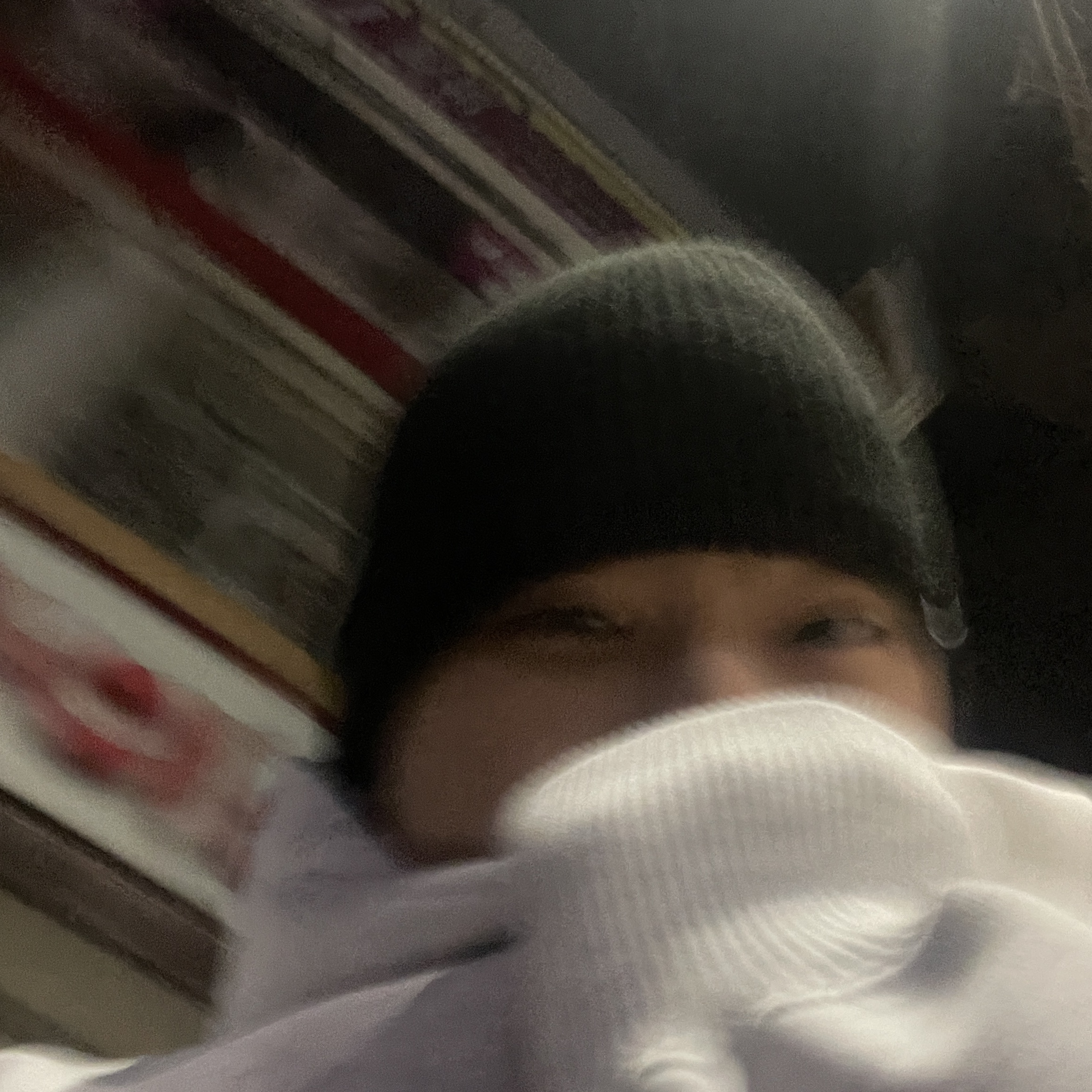 IAB Studio 25 Hoodie Light Gray Navy, Oakley Session Beanie Blackout 착용 스타일 - 4