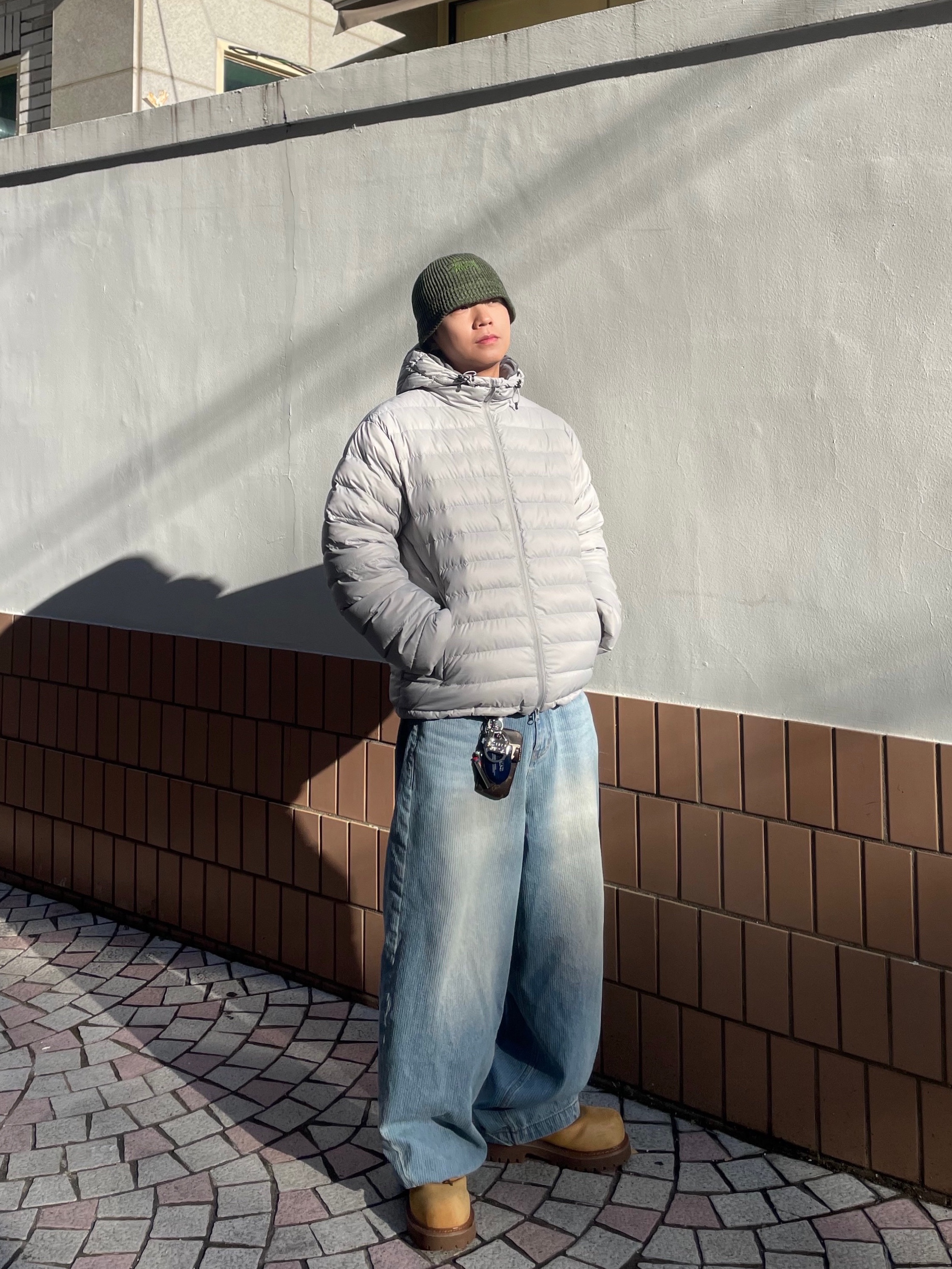 QT8 GARMENTS Duck Down Lightweight Jacket Light Grey 착용 스타일 - 1