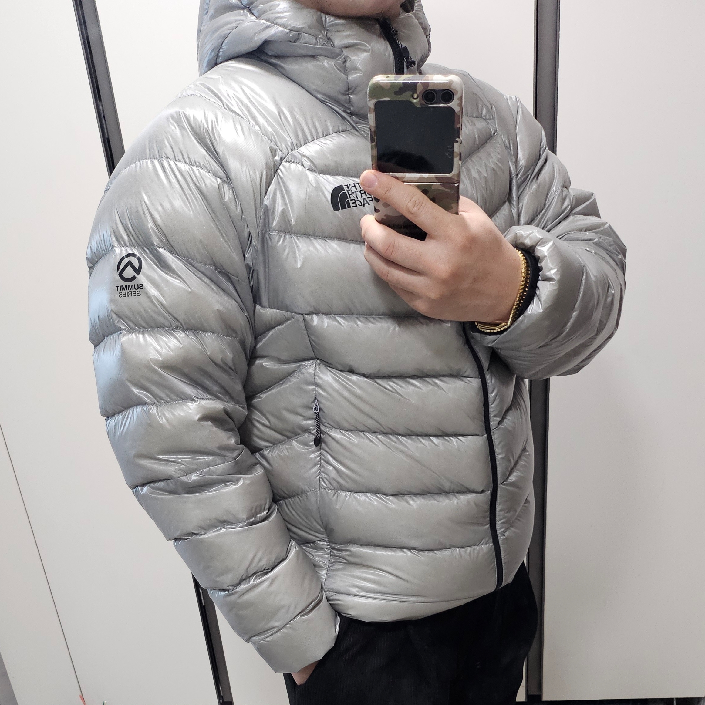 The North Face Summit Mattehorn RDS Down Jacket Light Gray 착용 스타일 - 2