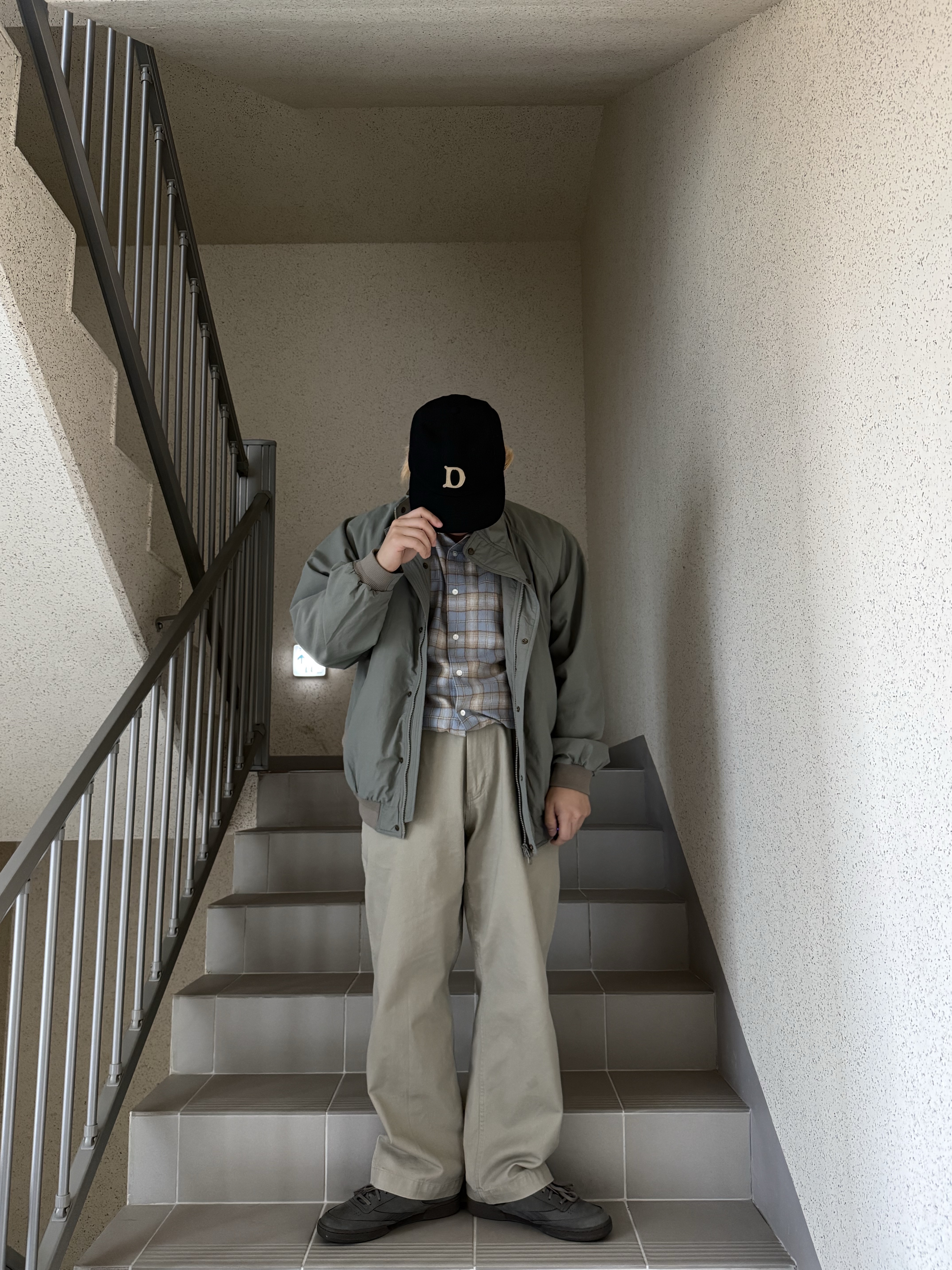 Reebok x Khakis Club C Revenge Khaki 착용 스타일 - 4