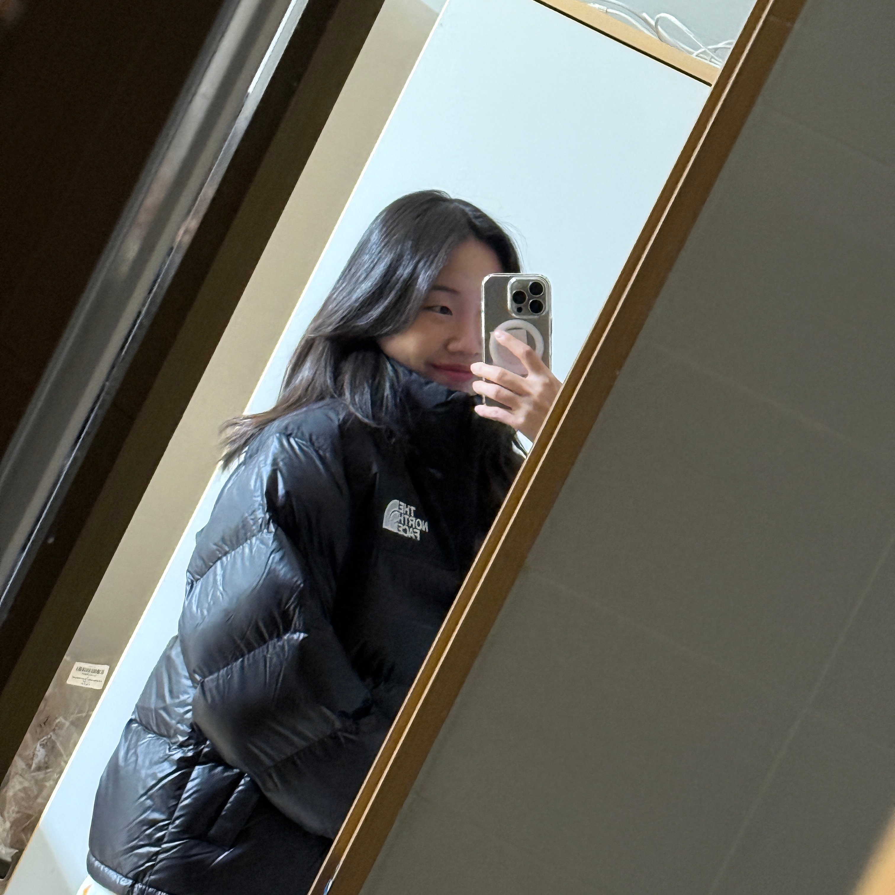 The North Face On Ball Jacket Black 착용 스타일 - 2