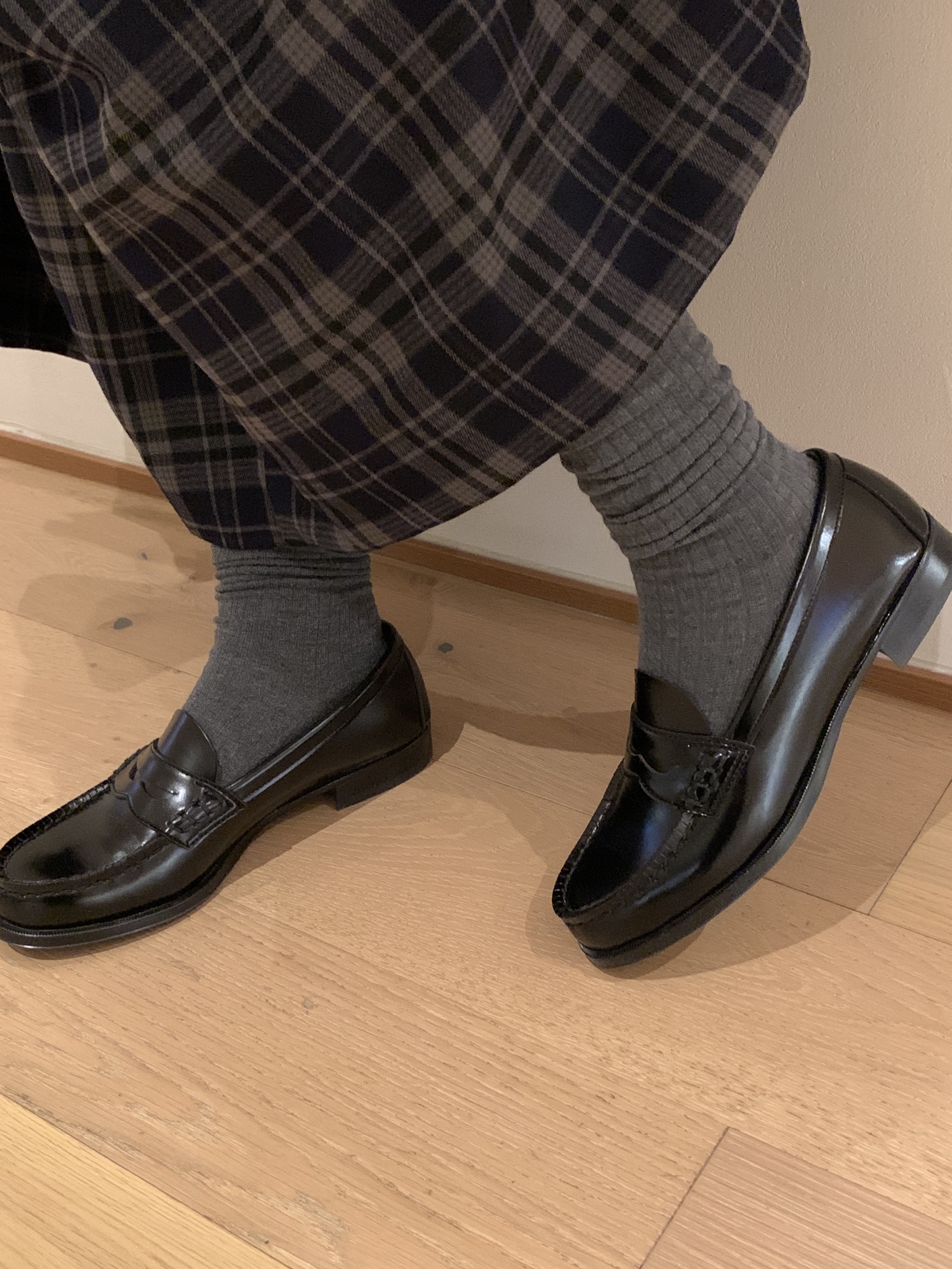 Haruta HS-4514 Penny Loafer Black 착용 스타일 - 3