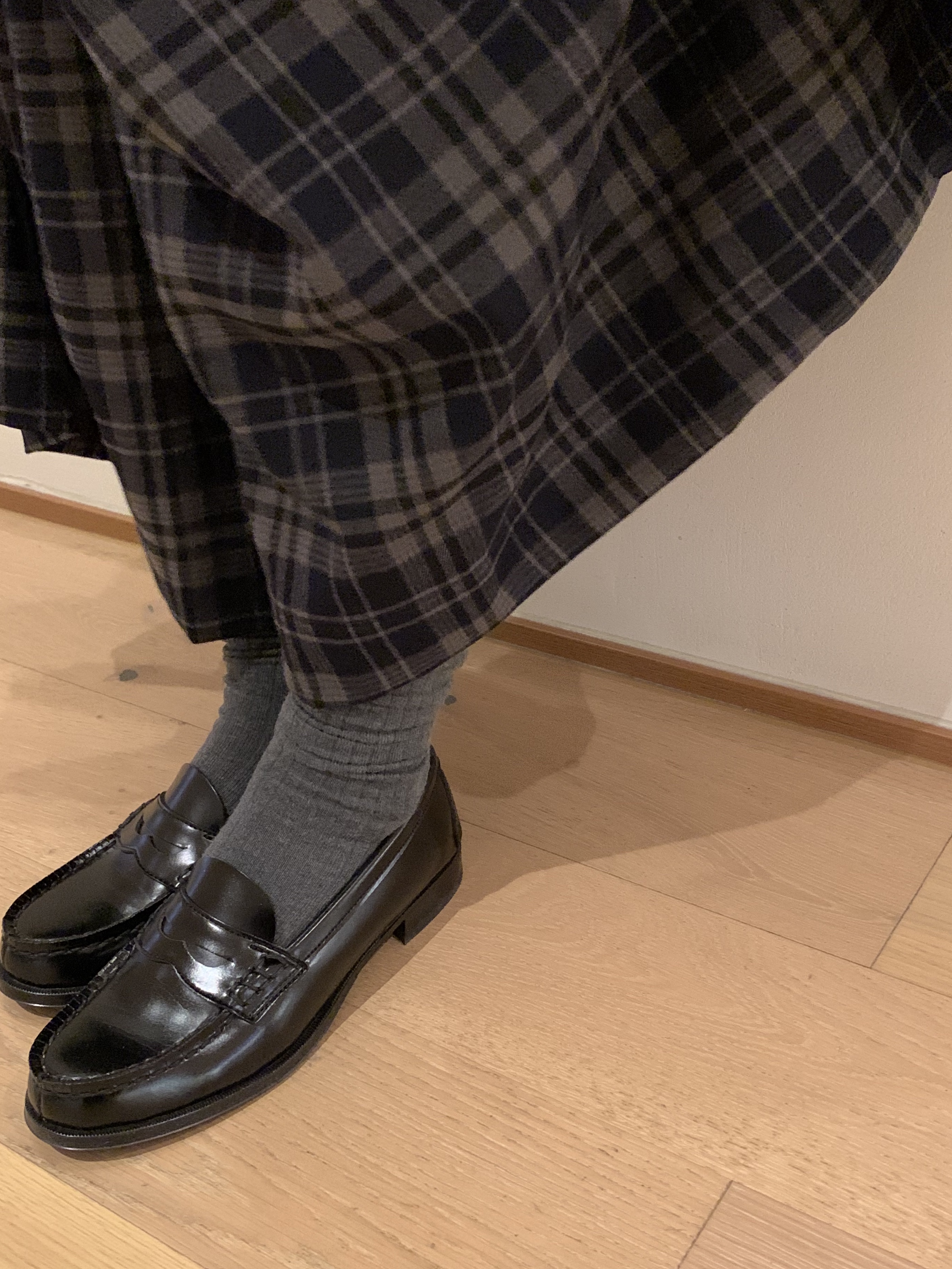 Haruta HS-4514 Penny Loafer Black 착용 스타일 - 4