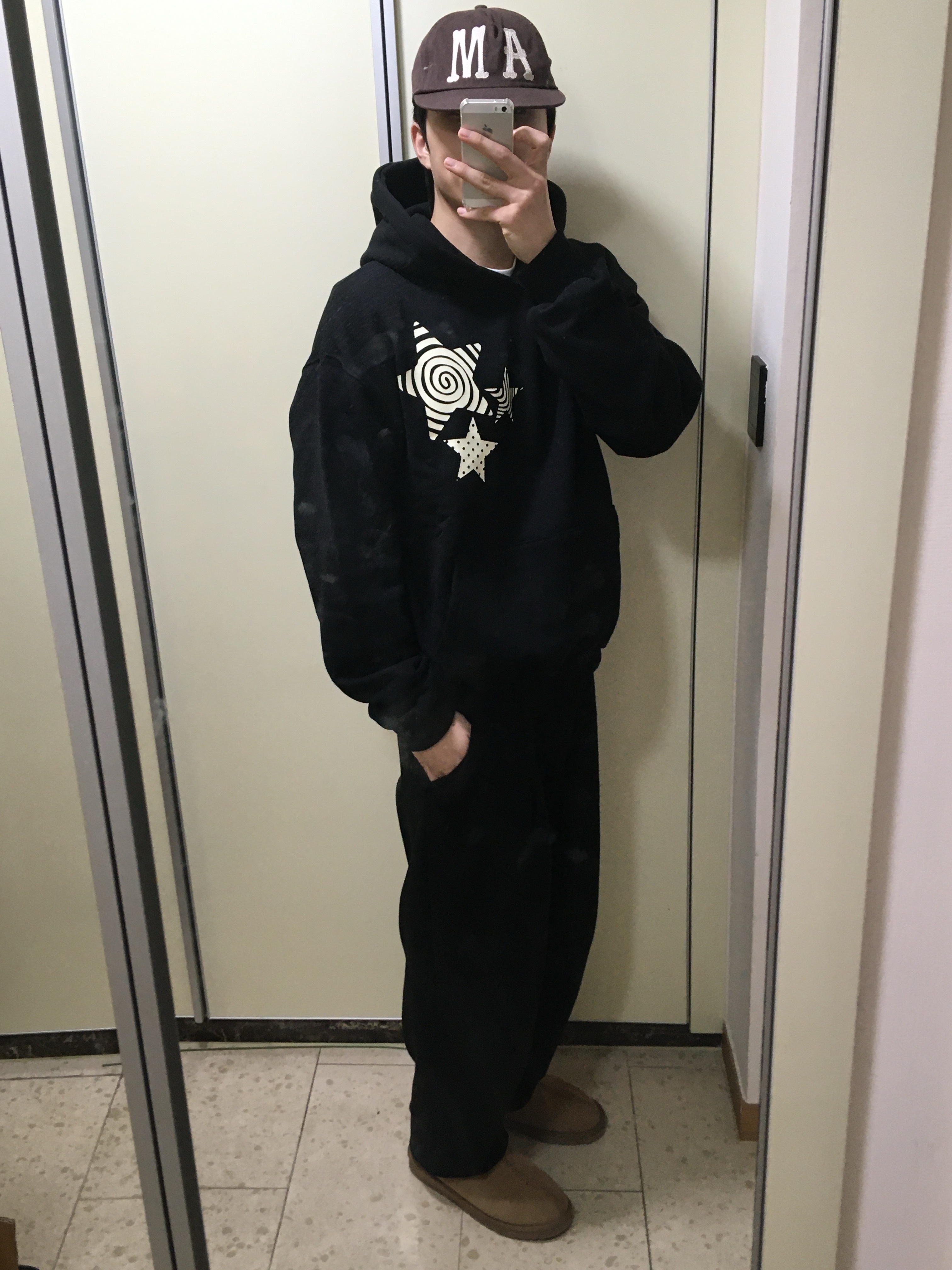 AMOU A.M 5Pannel Cap Brown 착용 스타일 - 4
