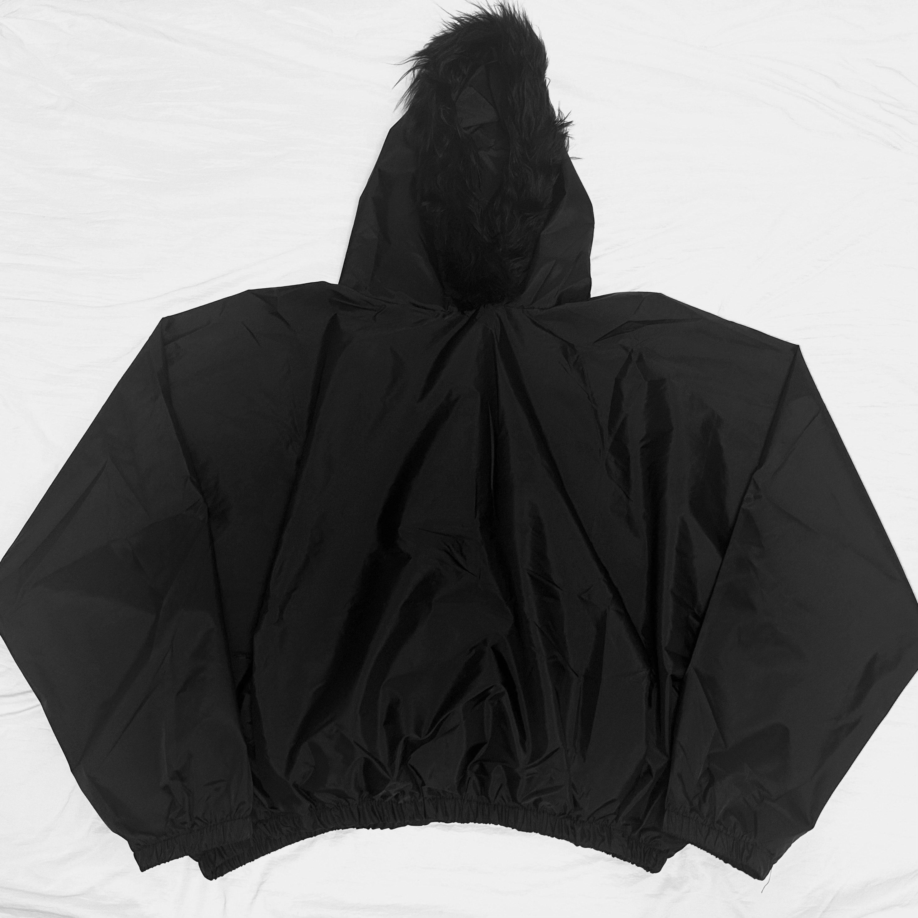 Yeezy WB-10 Black 착용 스타일 - 1