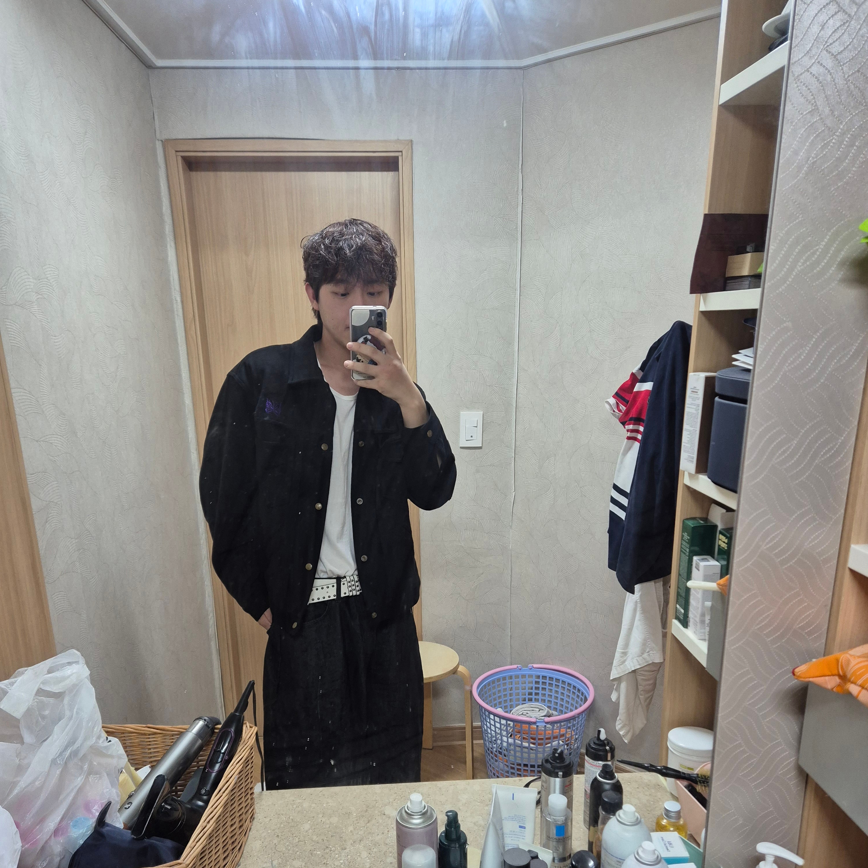 Needles Penny Jean Jacket Synthetic Suede Black 착용 스타일