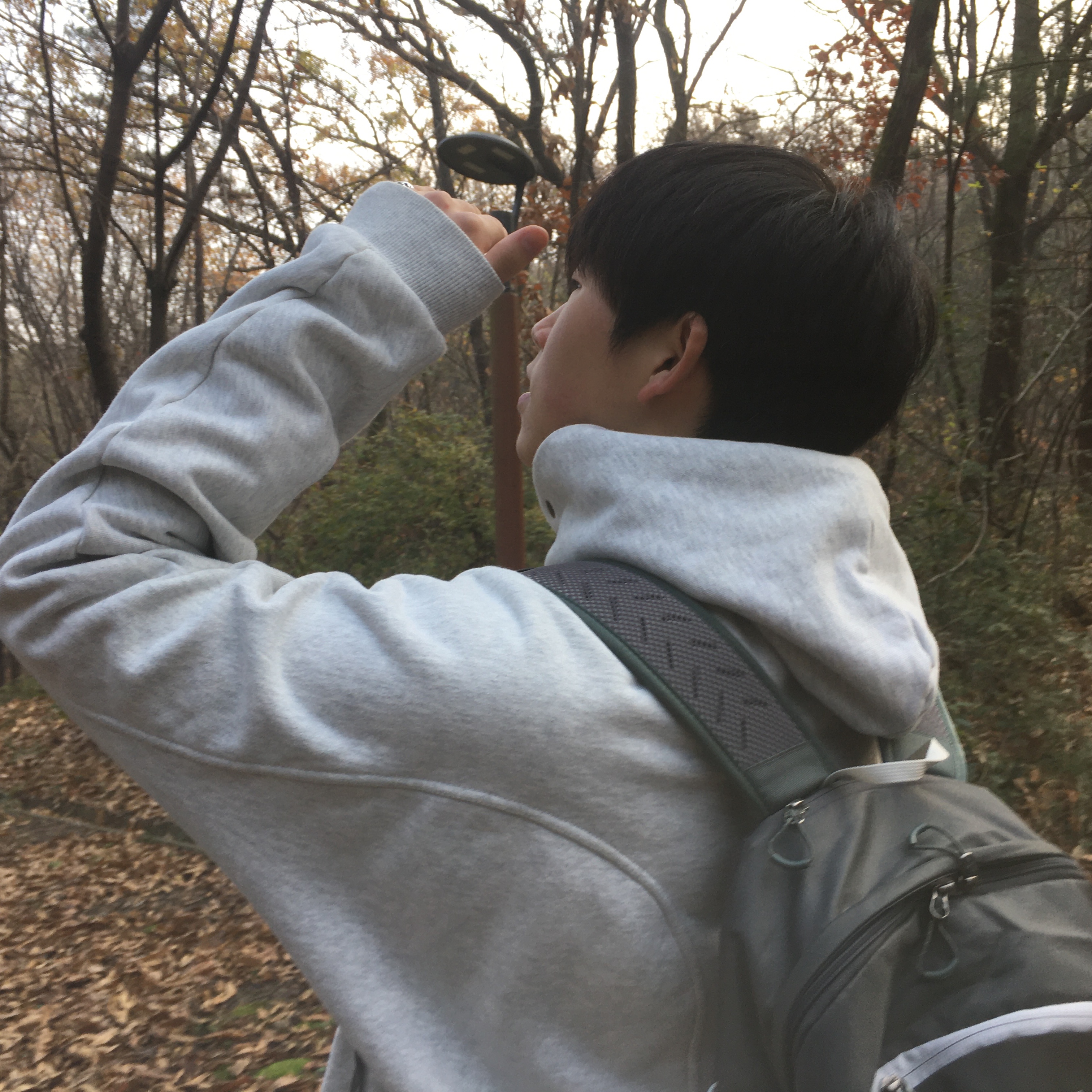 Grailz Geometry Hoodie Heather Grey 착용 스타일 - 2