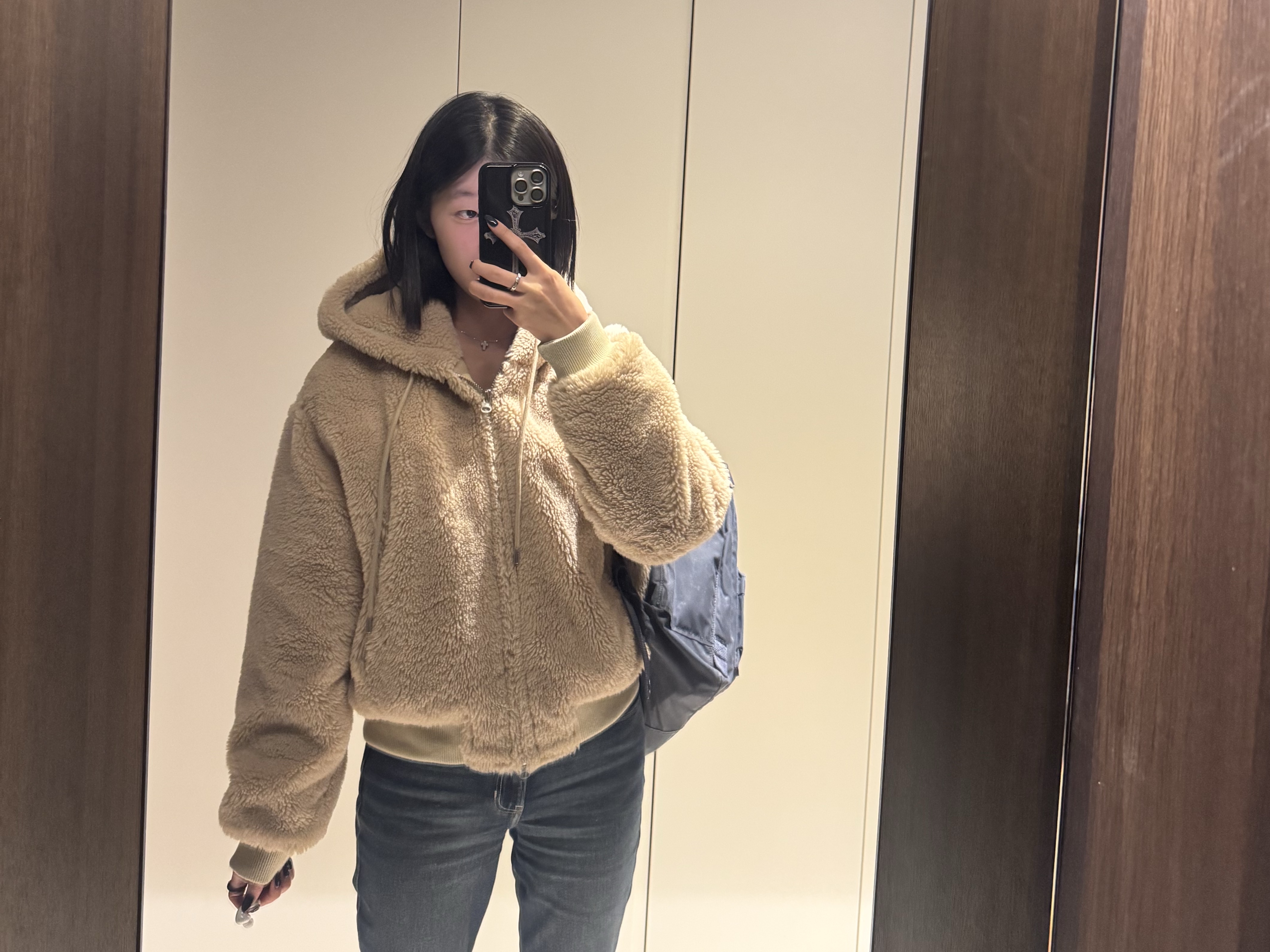 (W) Moncler Petra Short Down Jacket Light Pink- 25FW, Fjallraven Kanken Navy 착용 스타일 - 2