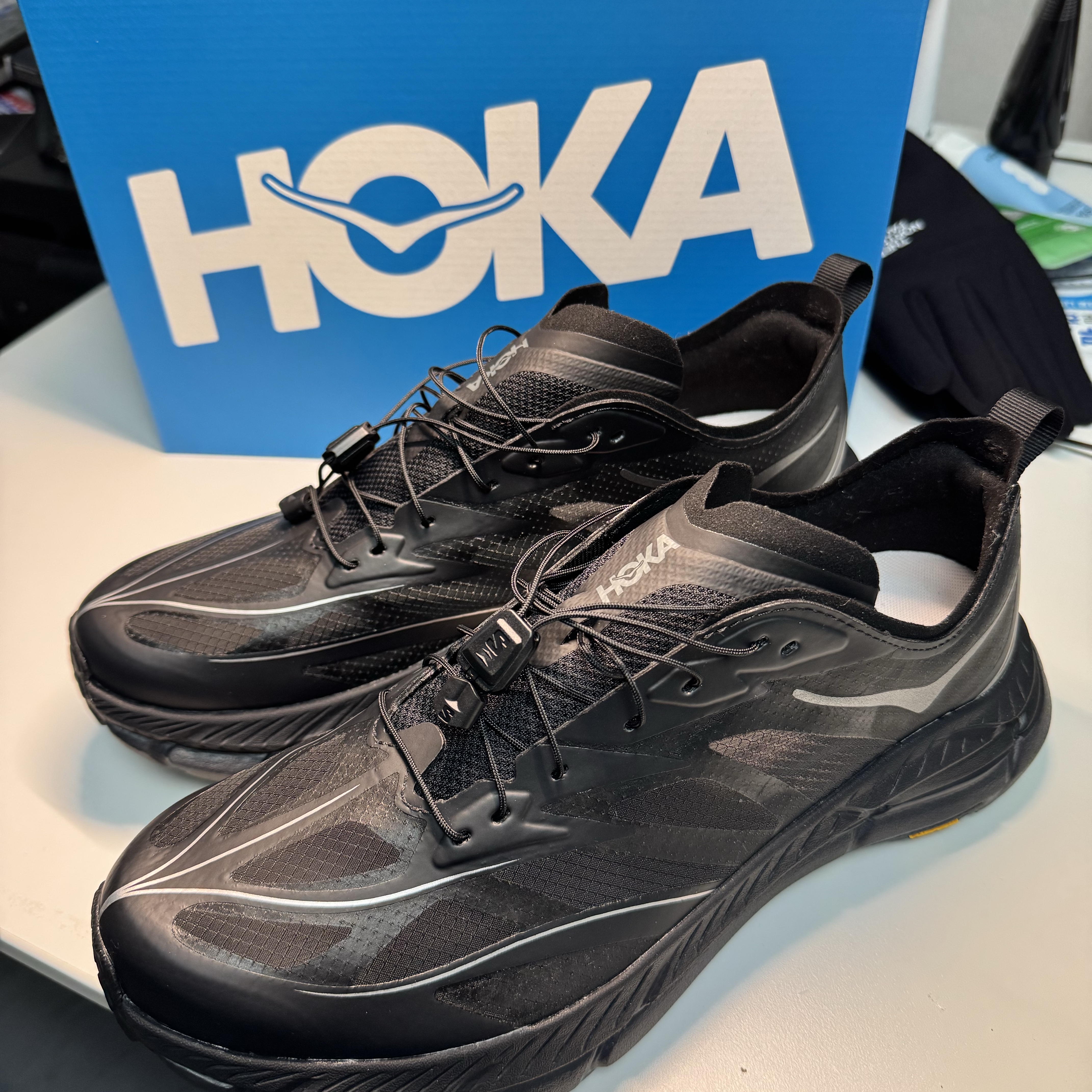 Hoka Mafate Speed 4 Lite Black Outer Orbit 착용 스타일