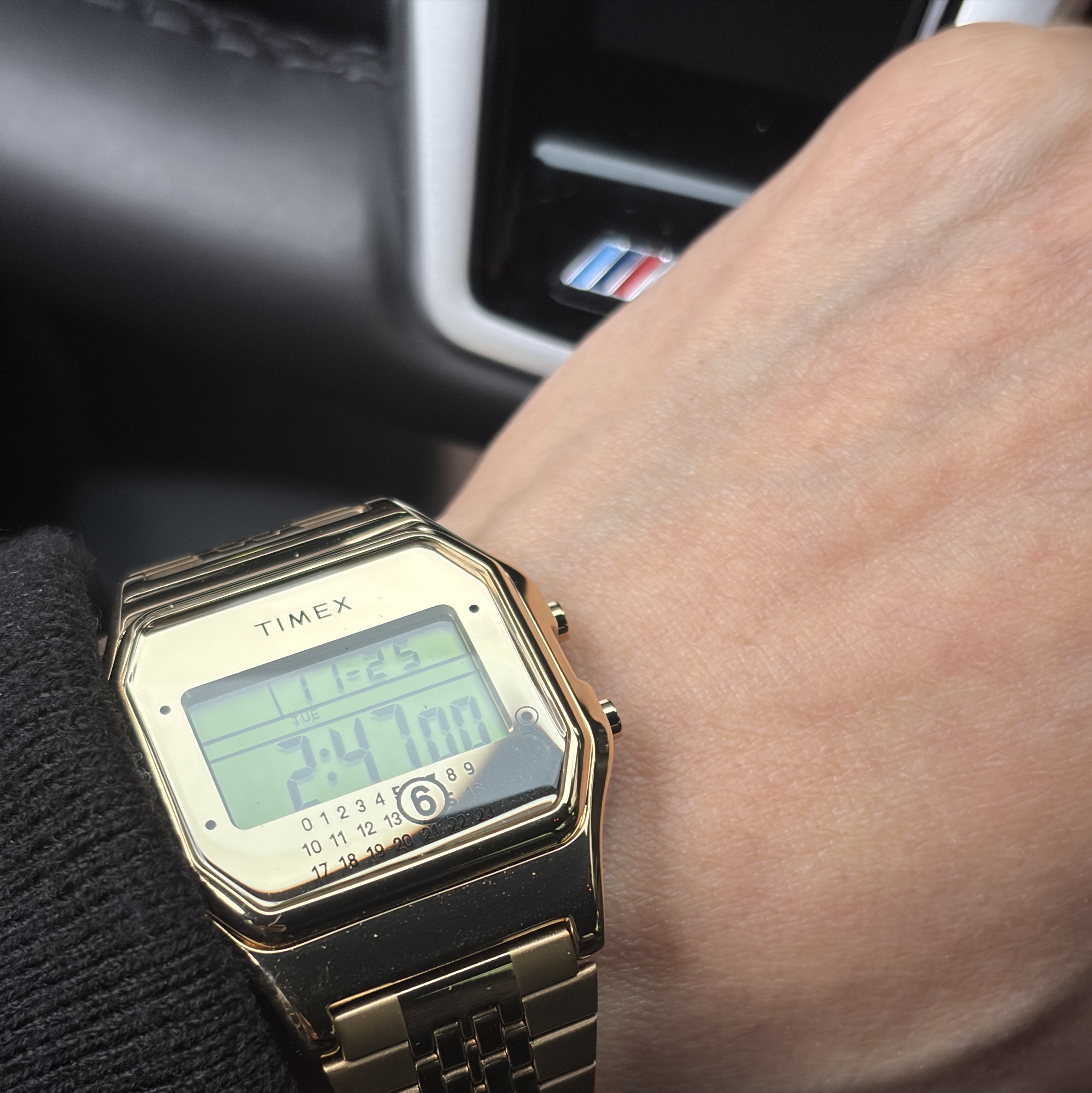 Timex x MM6 Maison Margiela T80 Gift Set Stainless Steel Gold 착용 스타일 - 2