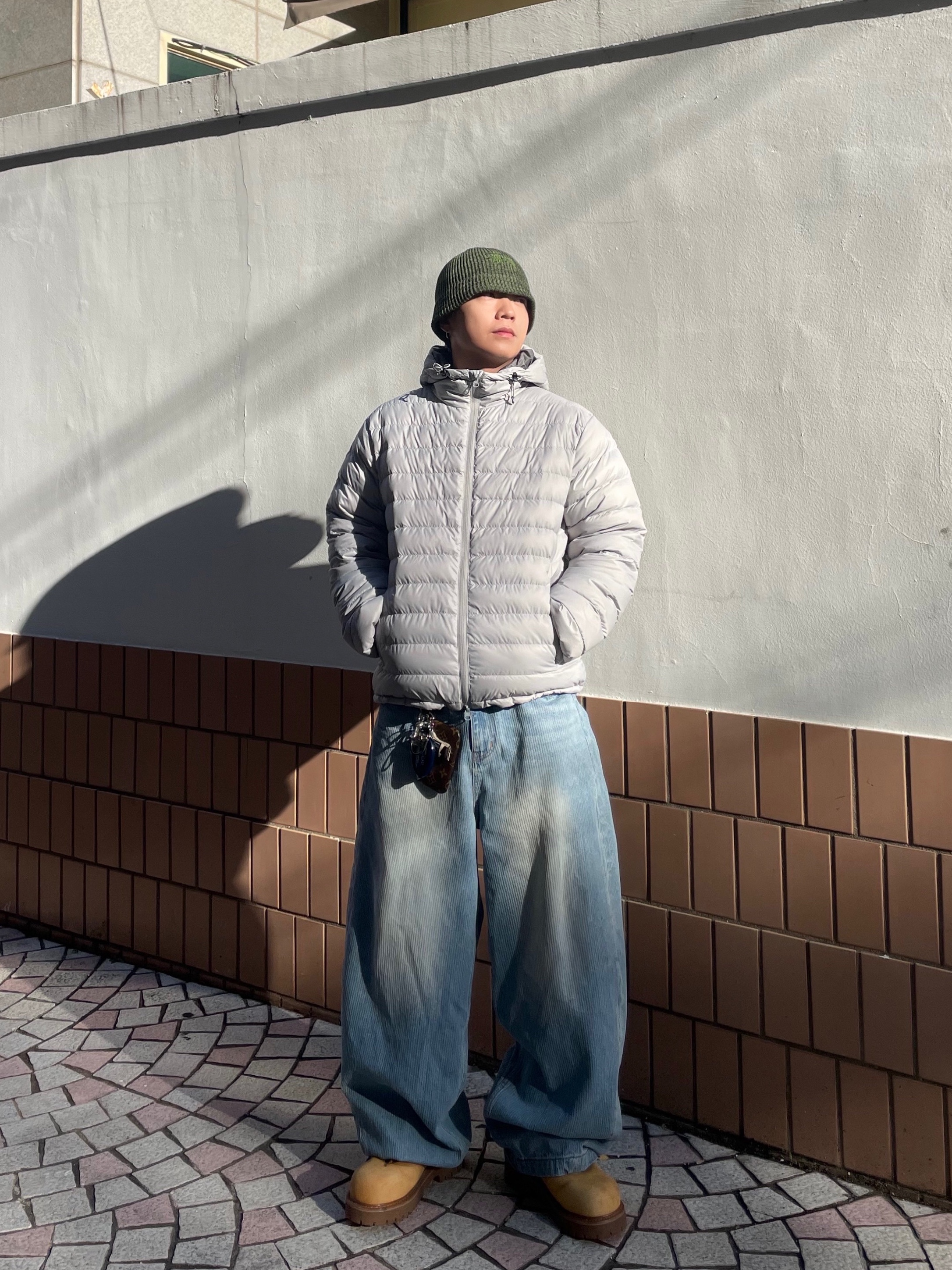 QT8 GARMENTS Duck Down Lightweight Jacket Light Grey 착용 스타일 - 2