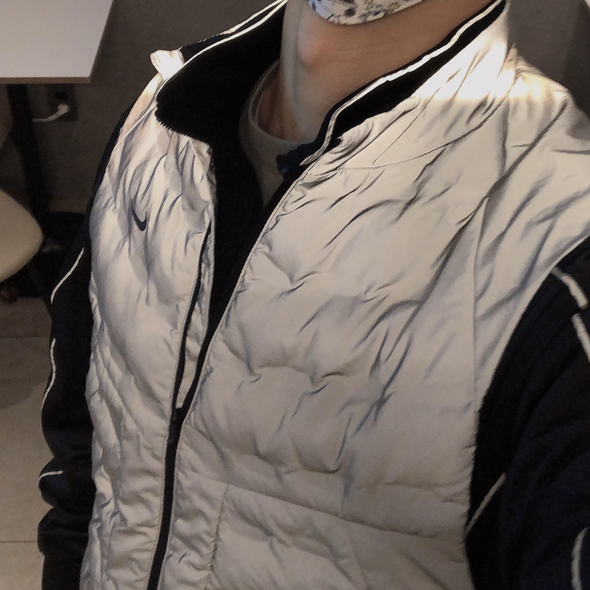 Nike Therma-Fit ADV Reflective Design Running Vest Reflect Silver - Asia, Darkr8m Studio x Hardhitters Refelective Track Top Black 착용 스타일 - 2