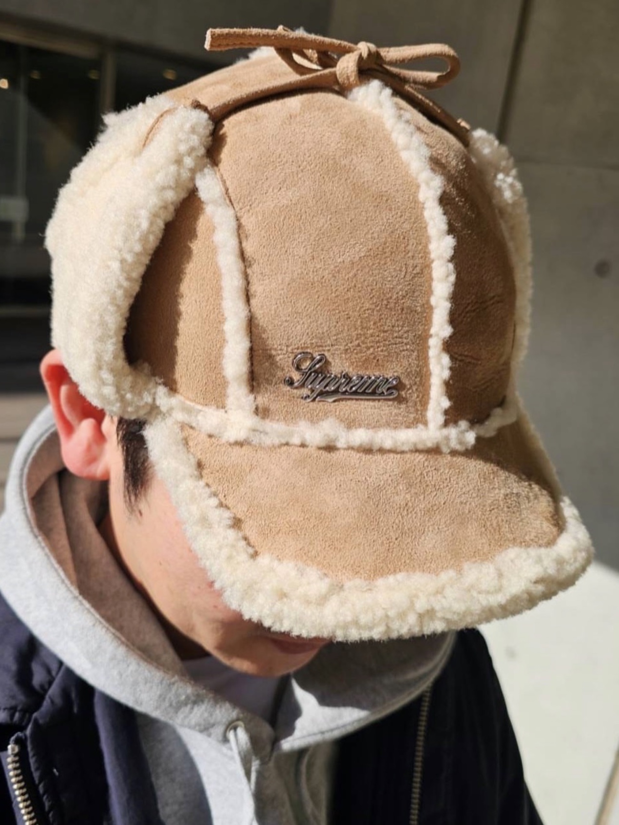 Supreme Shearling Lined Earflap Cap Tan - 25FW 착용 스타일 - 1