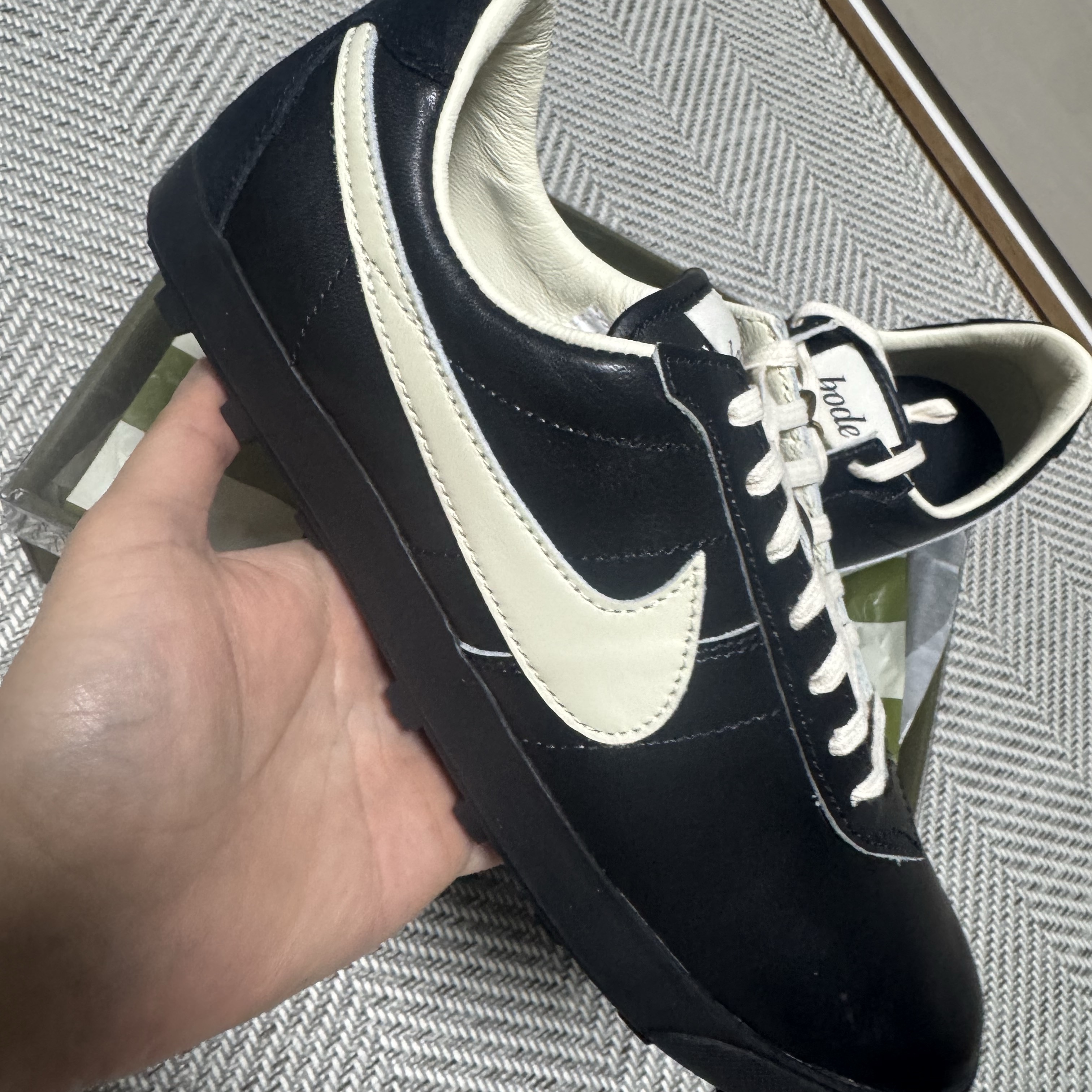 Nike x Bode Astrograbber SP Black and Coconut Milk 착용 스타일 - 3
