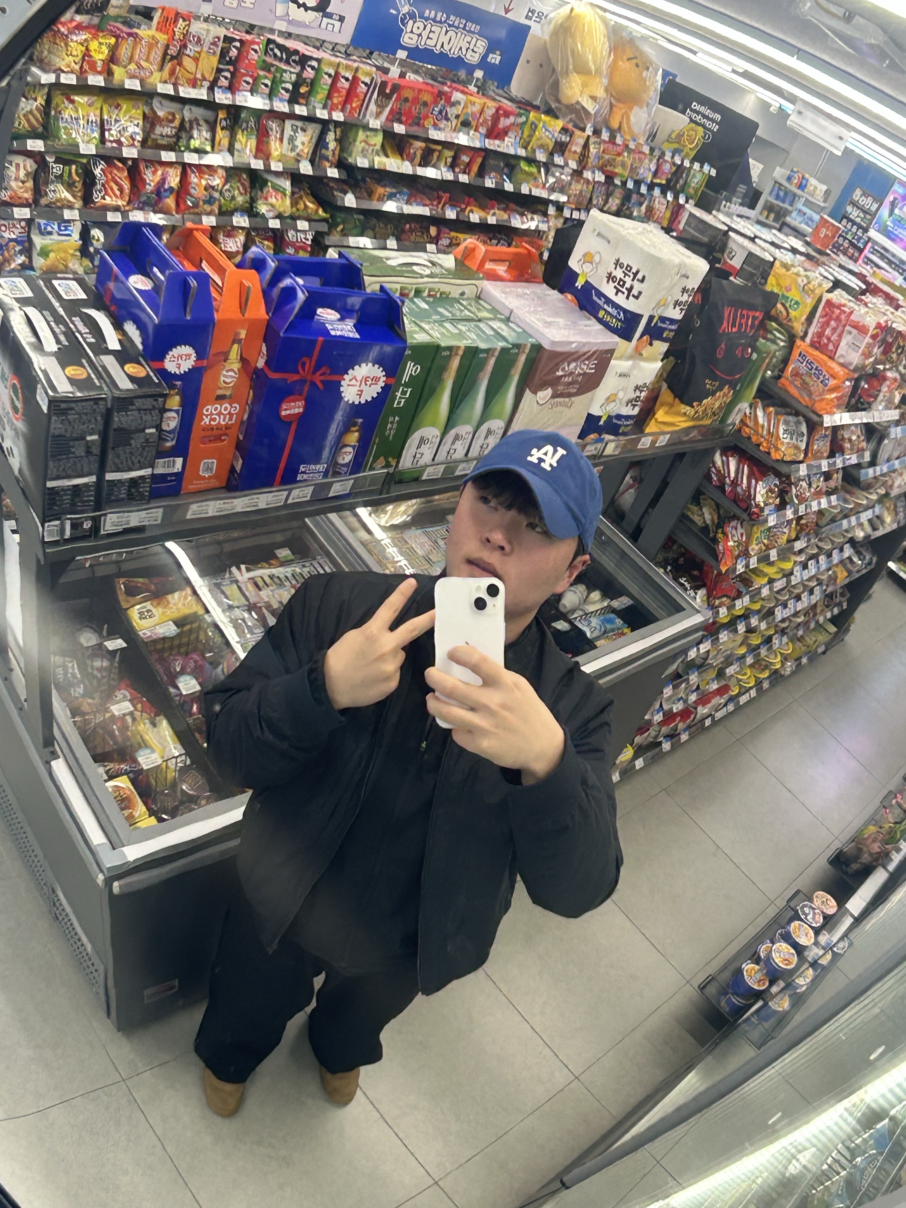 MLB New Fit Structure Ball Cap LA Dodgers Dark Blue 착용 스타일 - 2