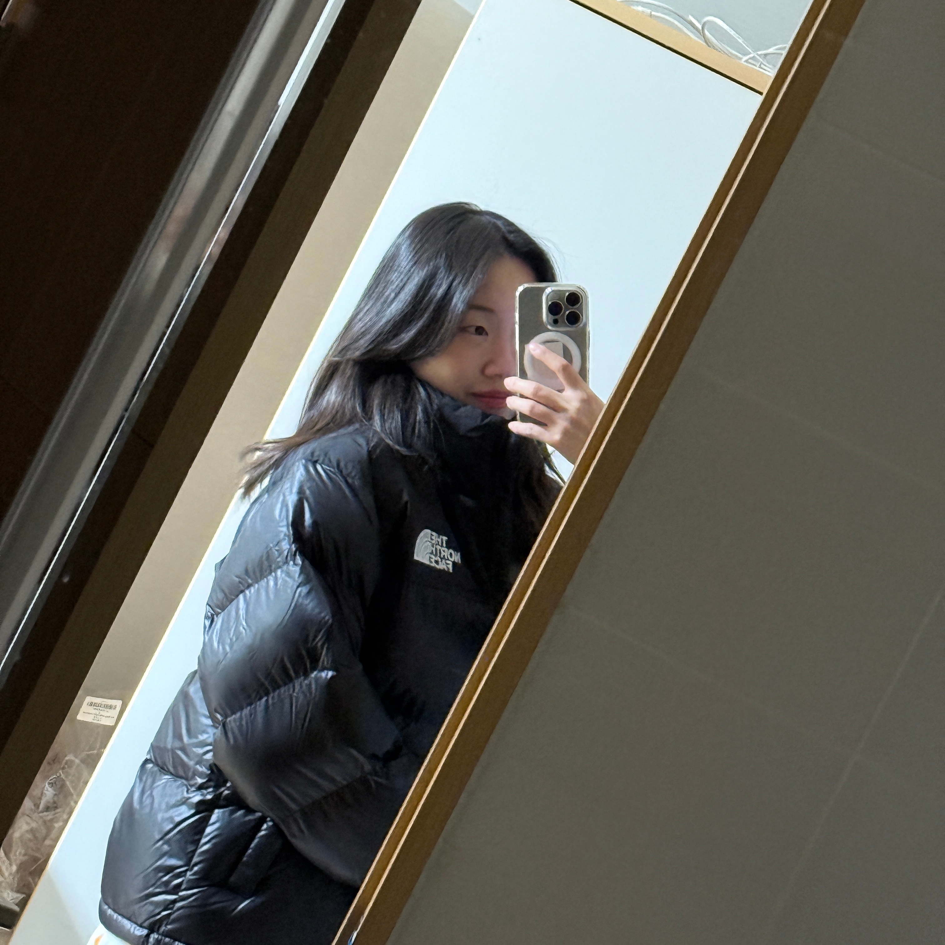 The North Face On Ball Jacket Black 착용 스타일 - 1