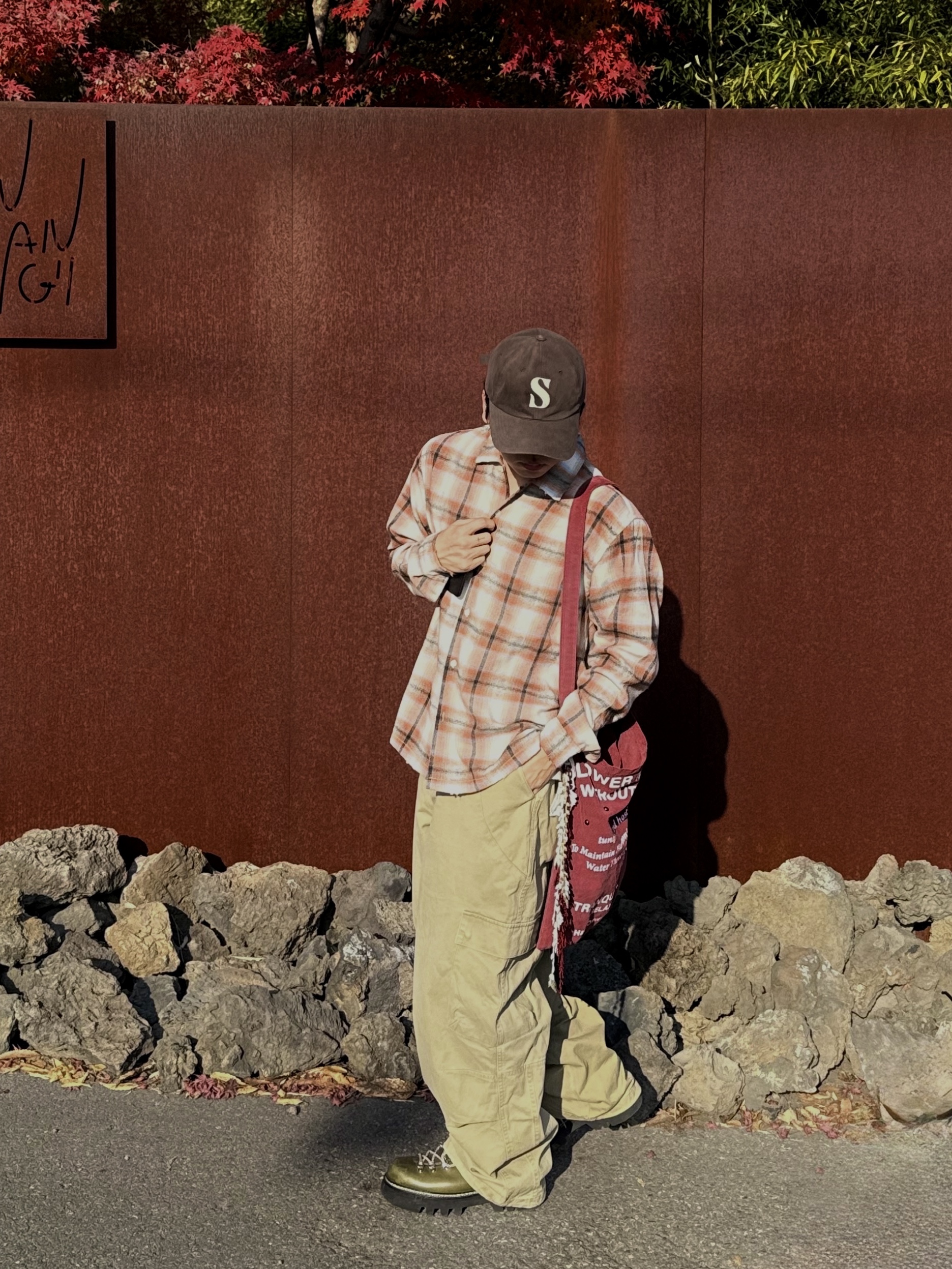 noun Washed Cargo Pants Beige 착용 스타일 - 5