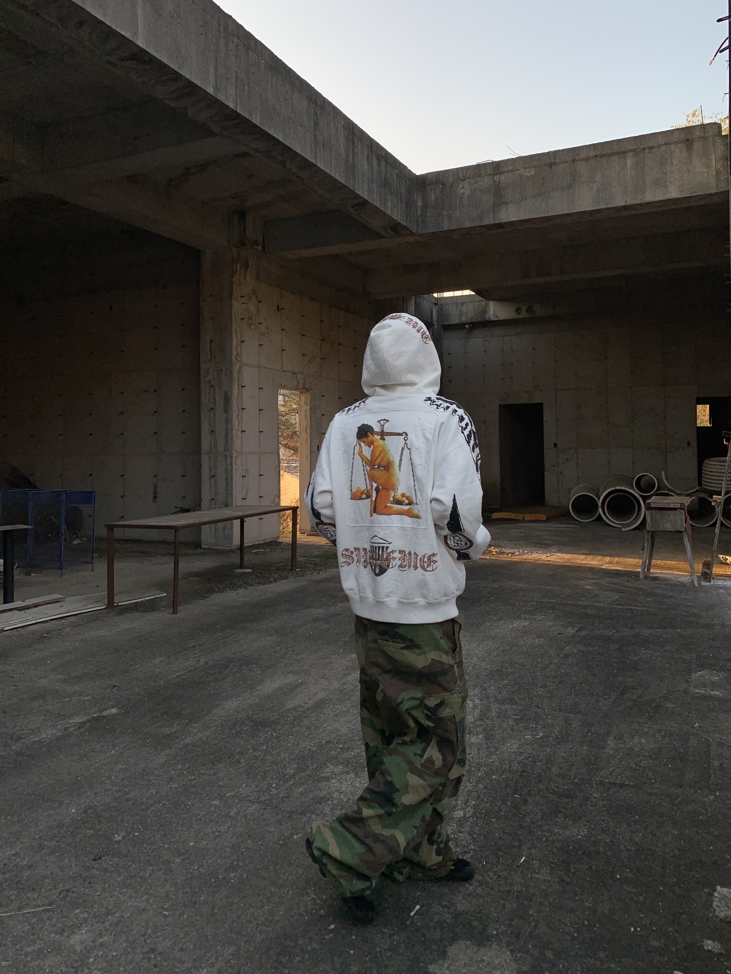 Supreme Wings Zip Up Hooded Sweatshirt Black - 25FW, NOD Stone Washed Cargo Pants Camo 착용 스타일 - 2