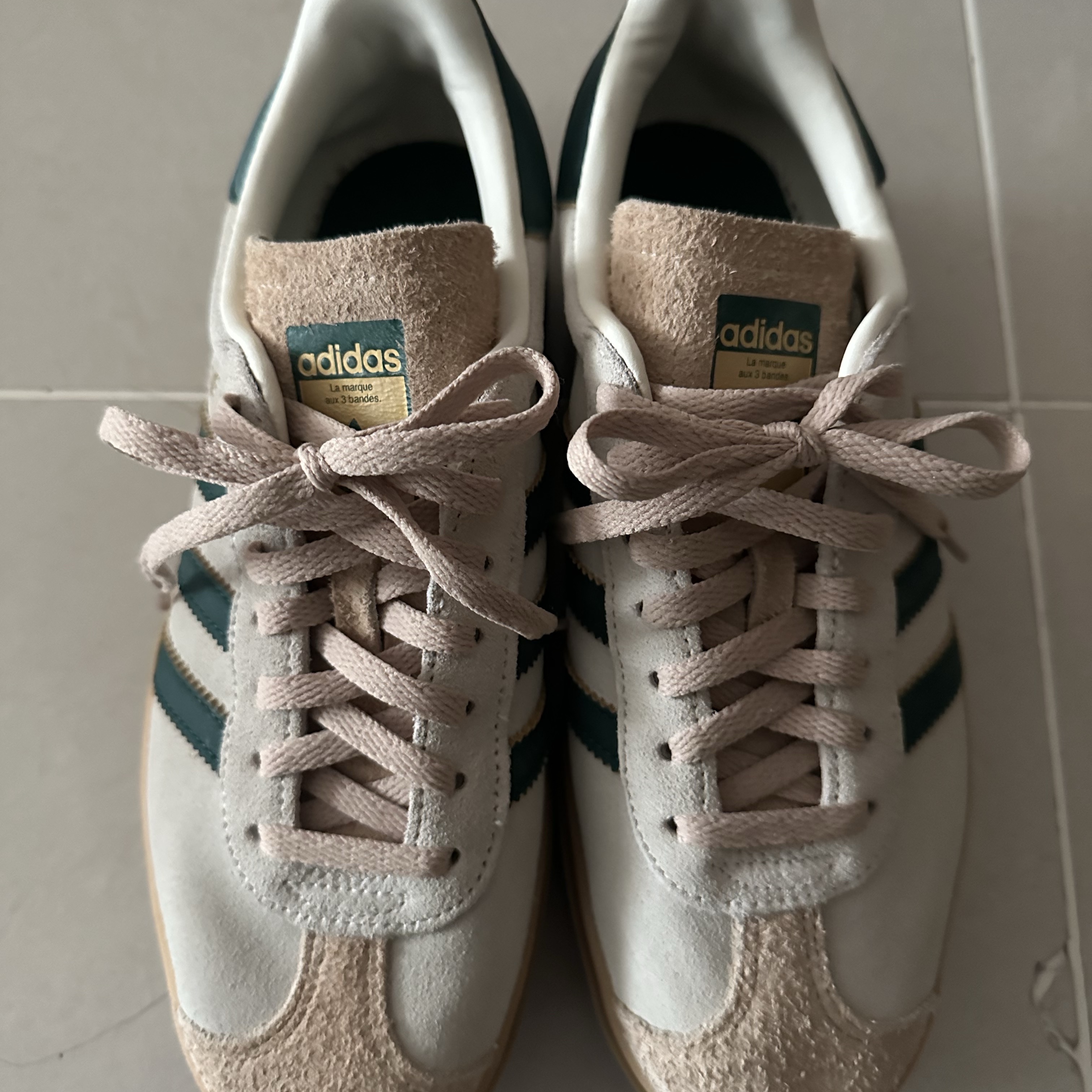 (W) Adidas Gazelle Bold Cream White Collegiate Green 착용 스타일 - 2