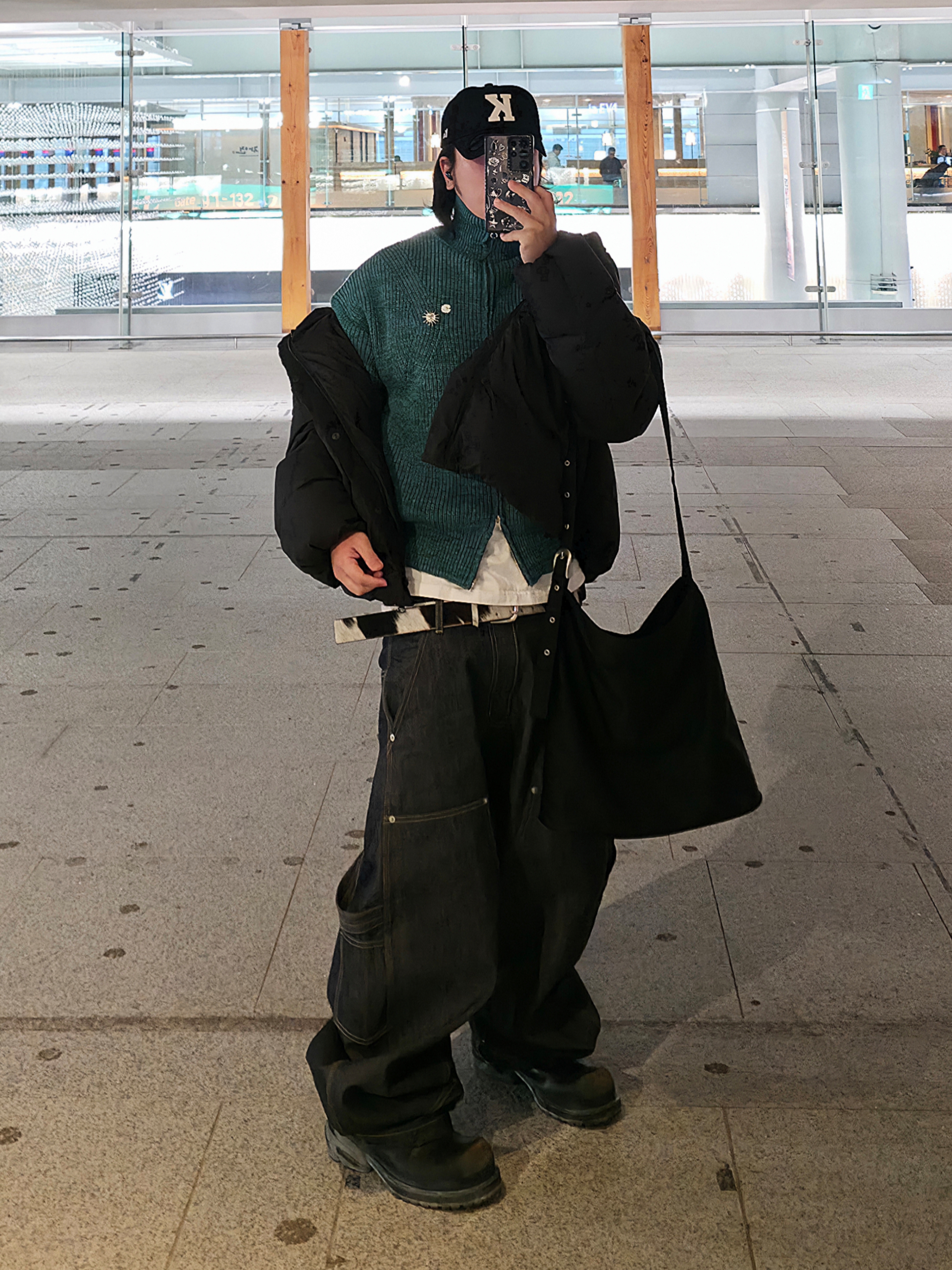 Amomento Hooded Down Puffer Black - 24FW, Kamien x KOIN SEOUL K Logo Ball Cap Black 착용 스타일 - 2