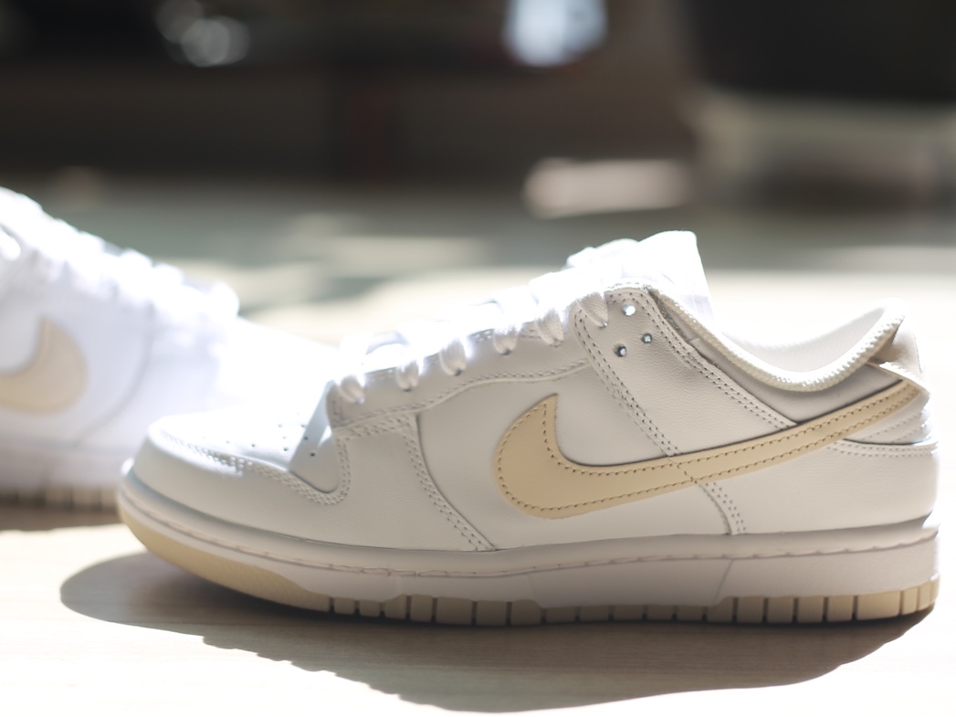 (W) Nike Dunk Low Pearl White 착용 스타일