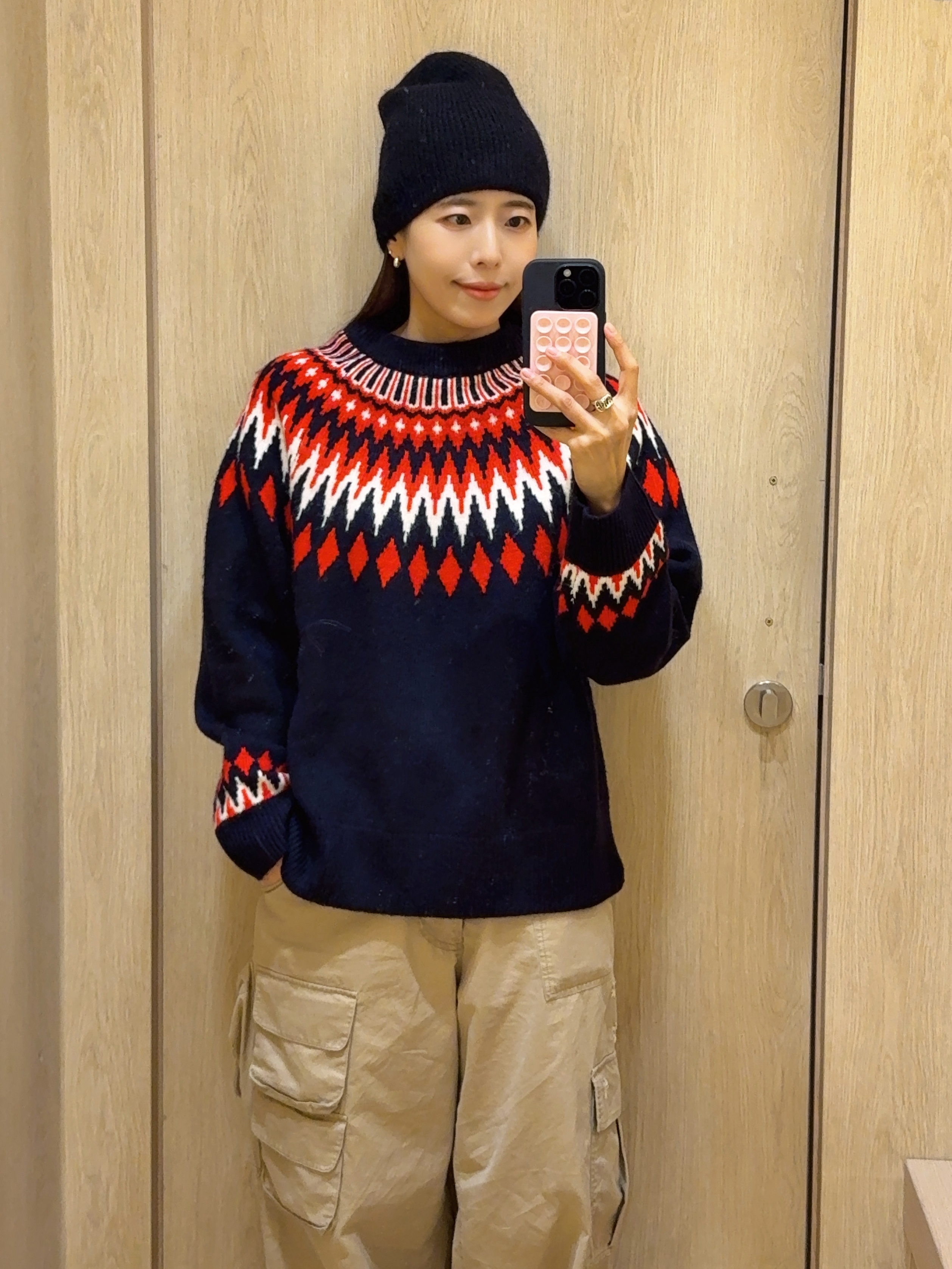 Maison Mihara Yasuhiro Peterson OG Sole Canvas Low Sneakers Black, Fritur Kyoto Cargo Pants Beige_F251PT01 착용 스타일 - 3