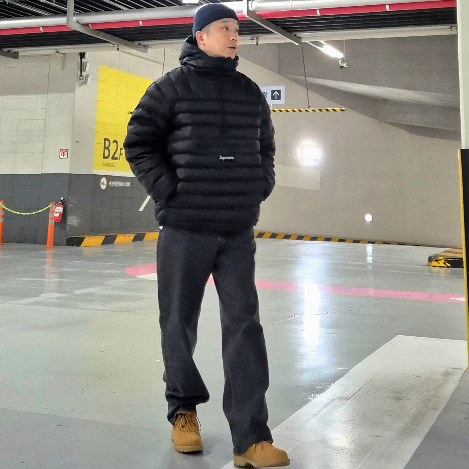 Timberland Premium 6 inch Waterproof Boot Wheat Nubuck - Wide, Uniqlo x JW Anderson Straight Jean Blue - KR 착용 스타일 - 3