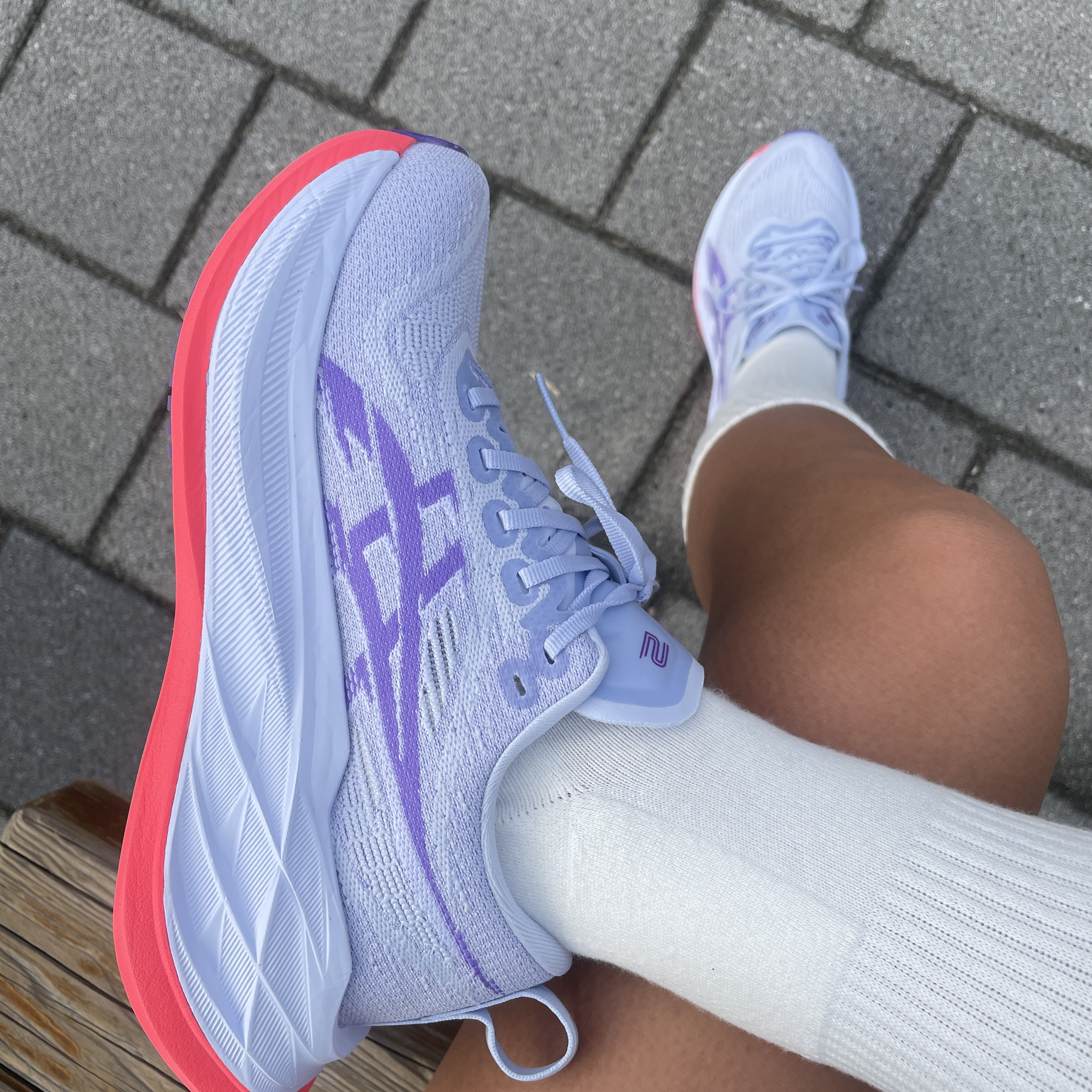 Asics Superblast 2 Blue Fade Edo Purple 착용 스타일 - 1