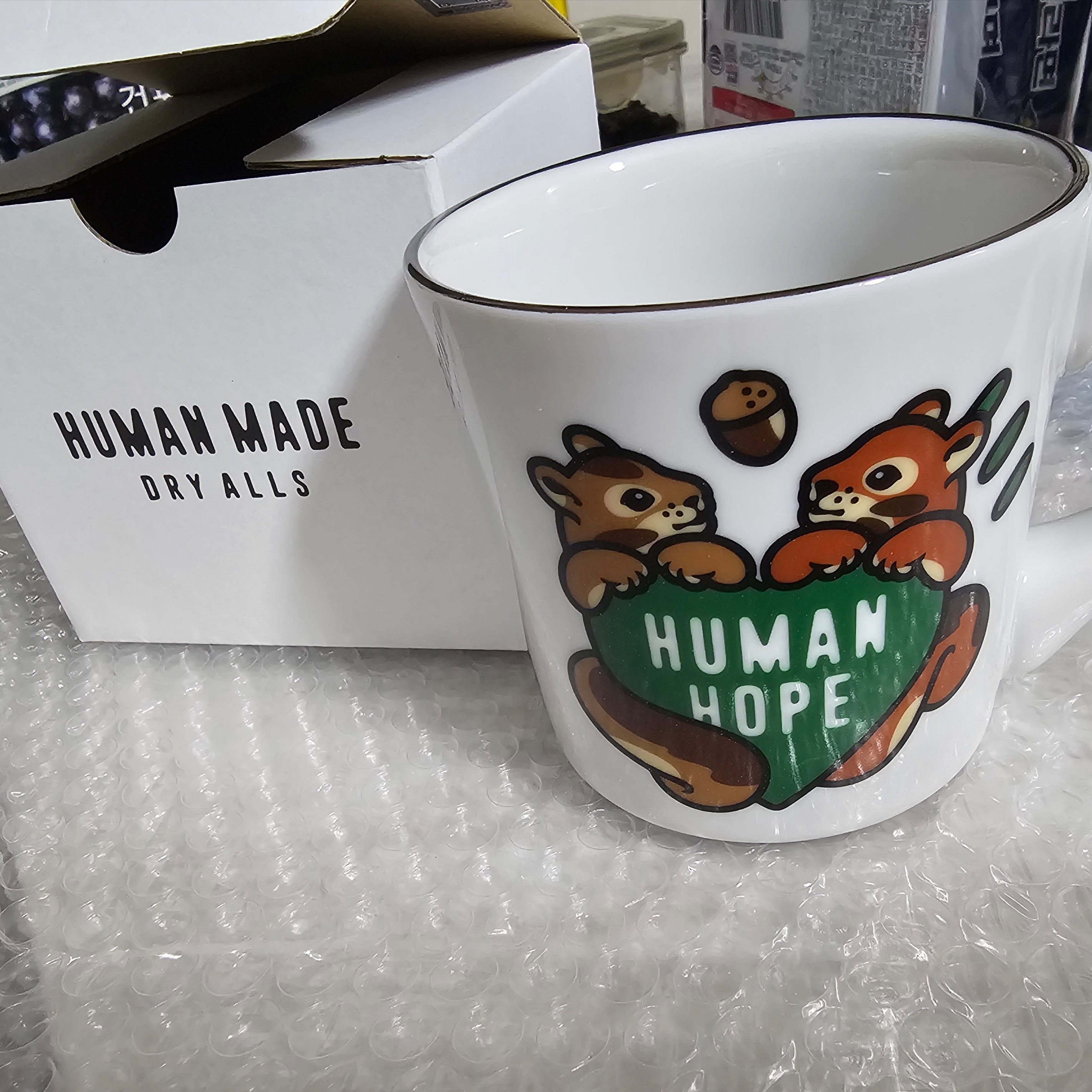 Human Made Human Hope Coffee Mug White 착용 스타일