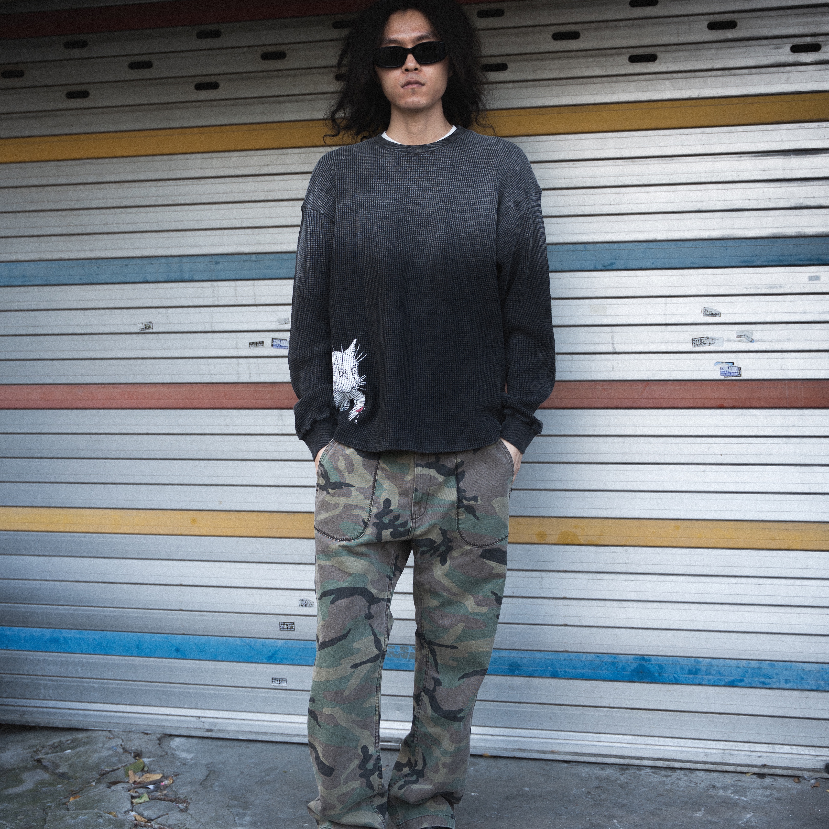 POSR Overdyed Predator Waffle Tee Faded Black, POSR Washed Fatigue Pants Camo 착용 스타일