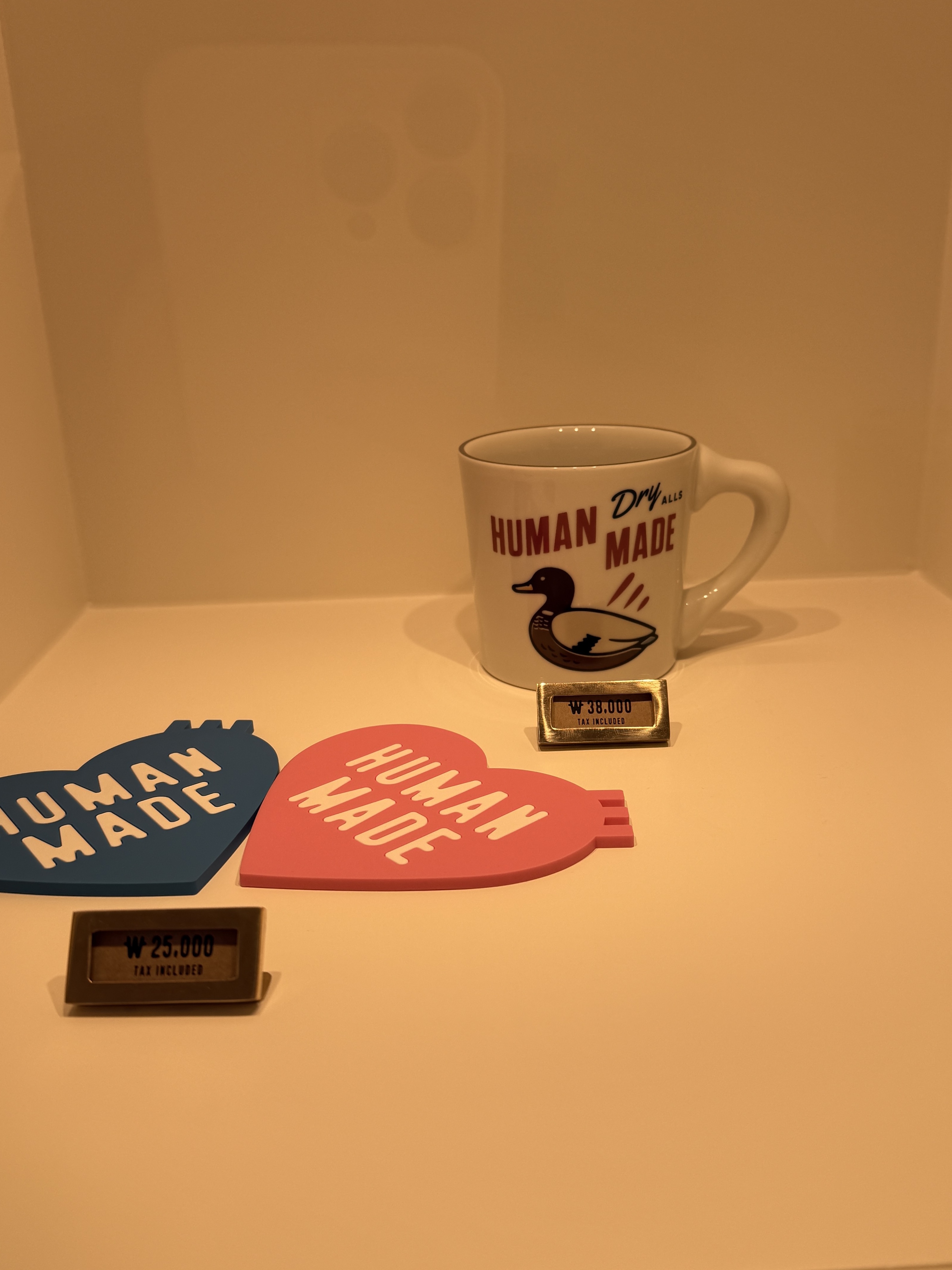 Human Made Flight Jacket Navy, Human Made Military Card Case Pink 착용 스타일 - 3