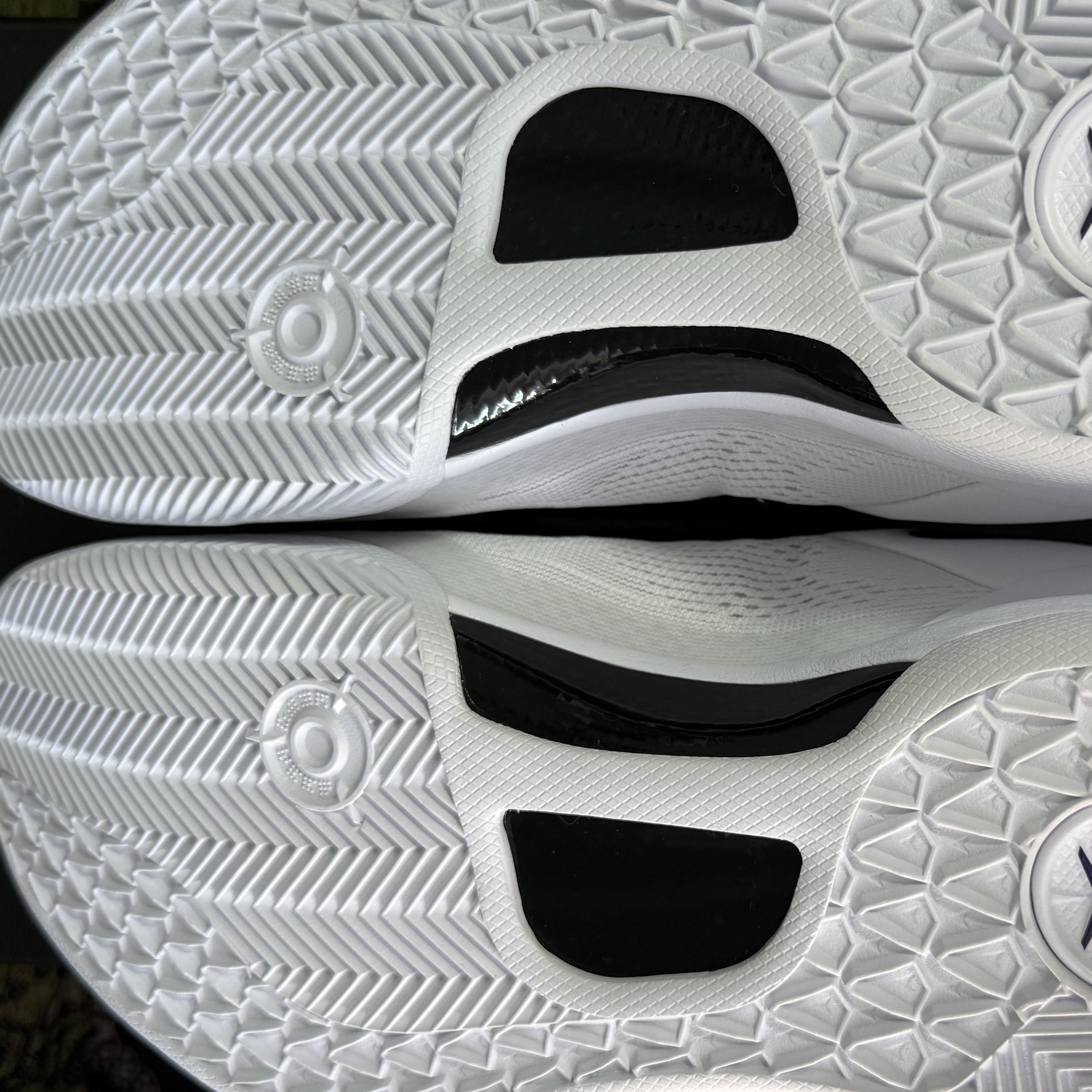 Nike Kobe 8 Protro White and Court Purple 착용 스타일 - 8