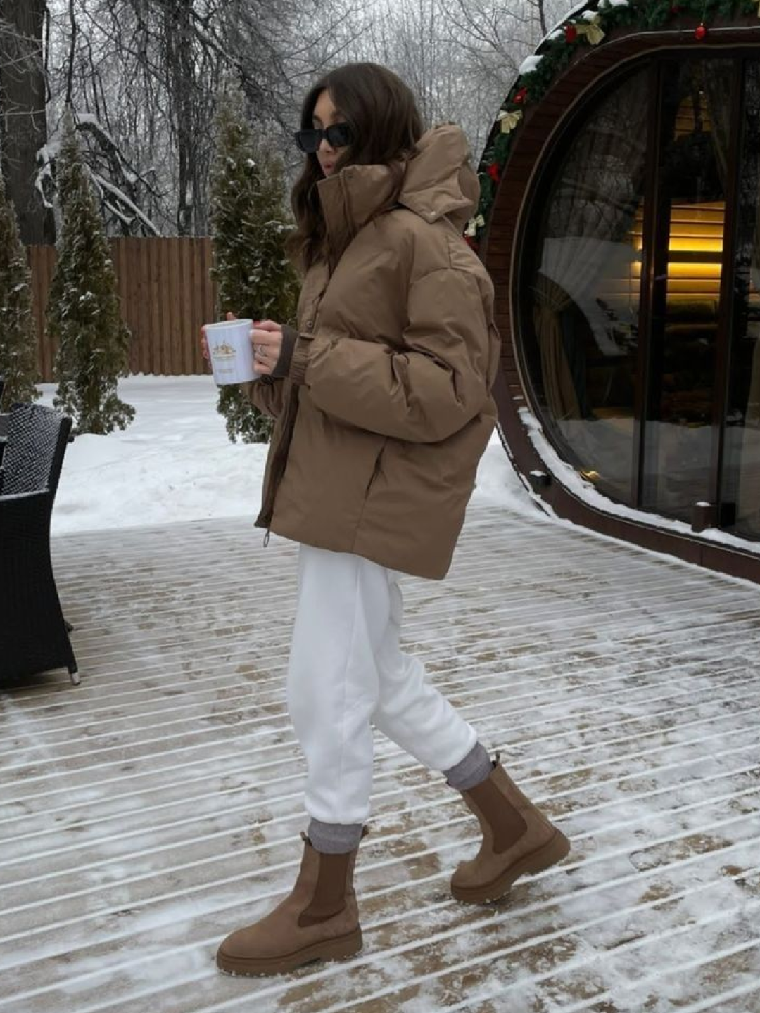 (W) Hunter In Out Puffer Knit Cuff Boots White Willow, (W) Moon Boot Icon Low Nylon Boots Khaki 착용 스타일 - 4