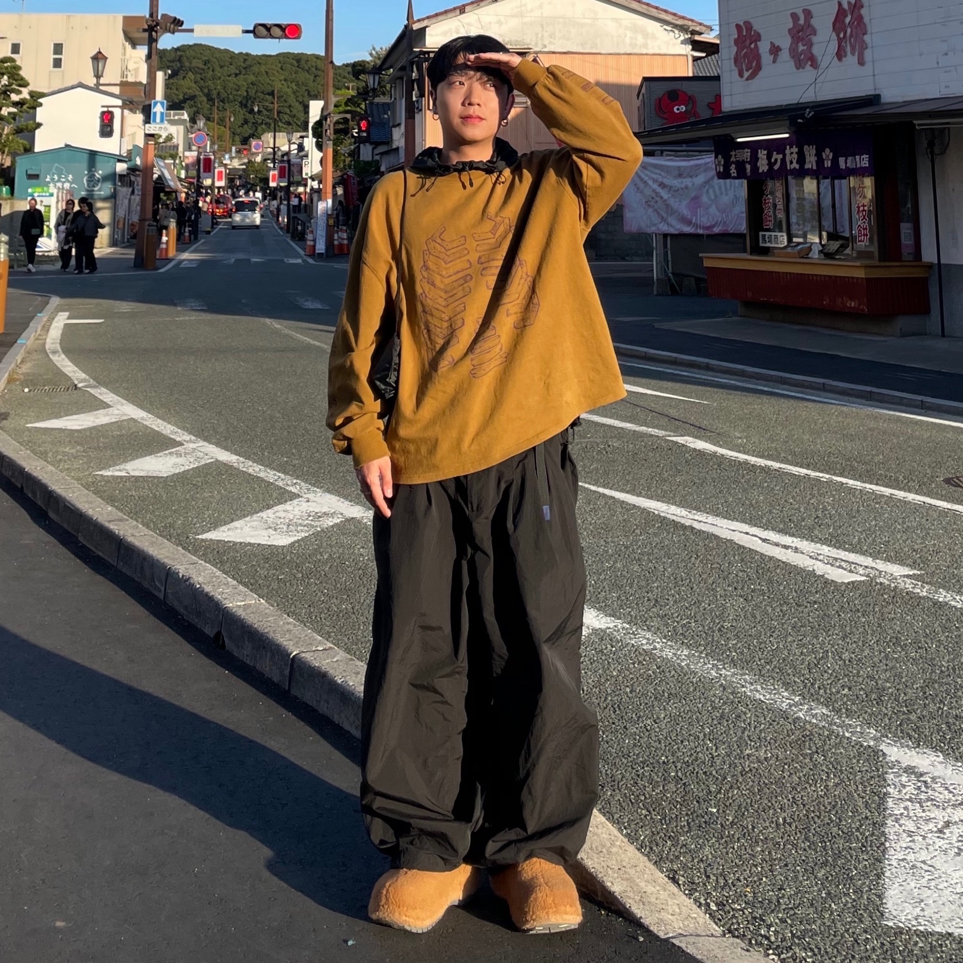 Crocs x Lil Nas X Mega Crush Clog Black Brown 착용 스타일