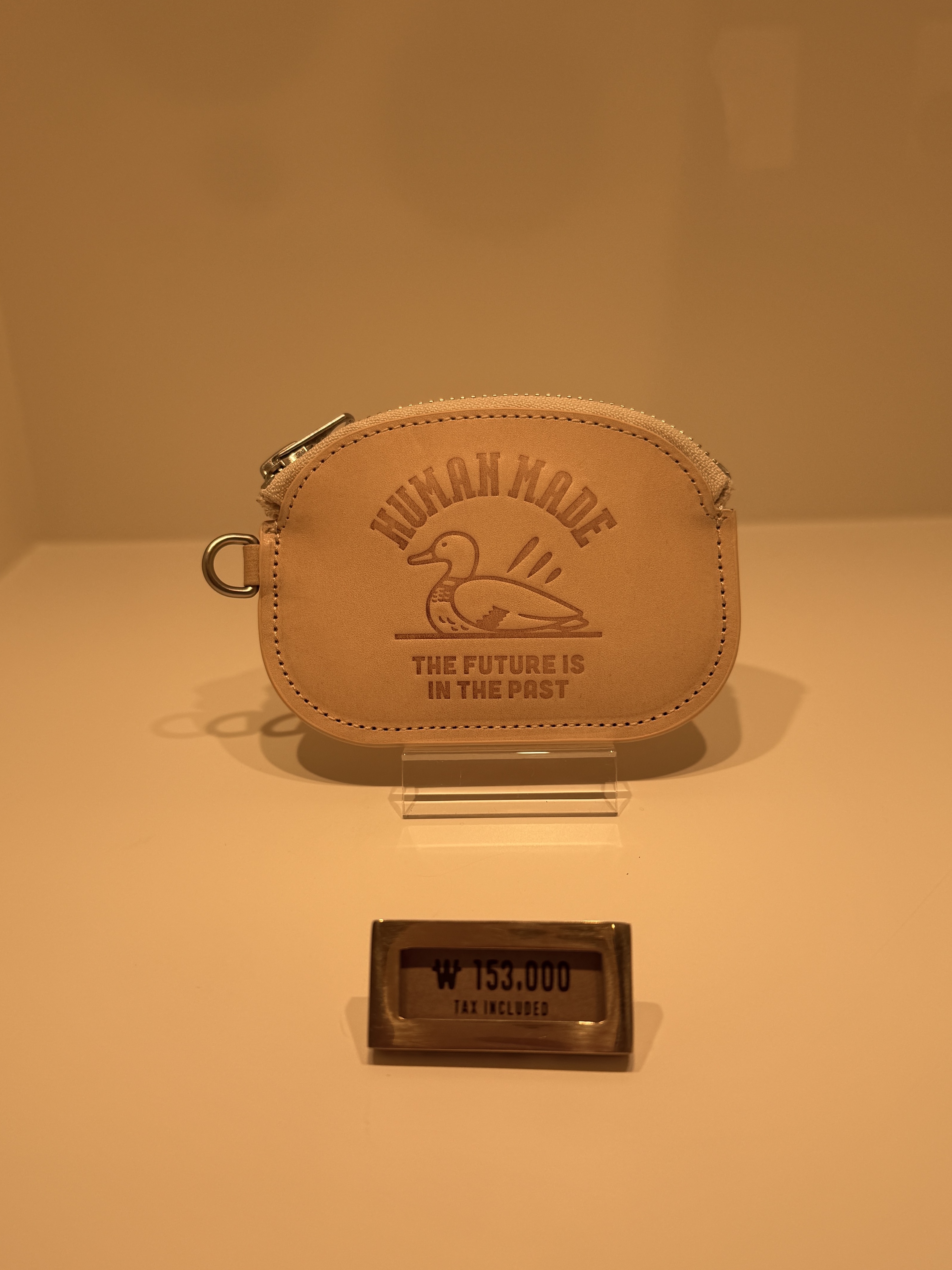 Human Made Flight Jacket Navy, Human Made Military Card Case Pink 착용 스타일 - 2