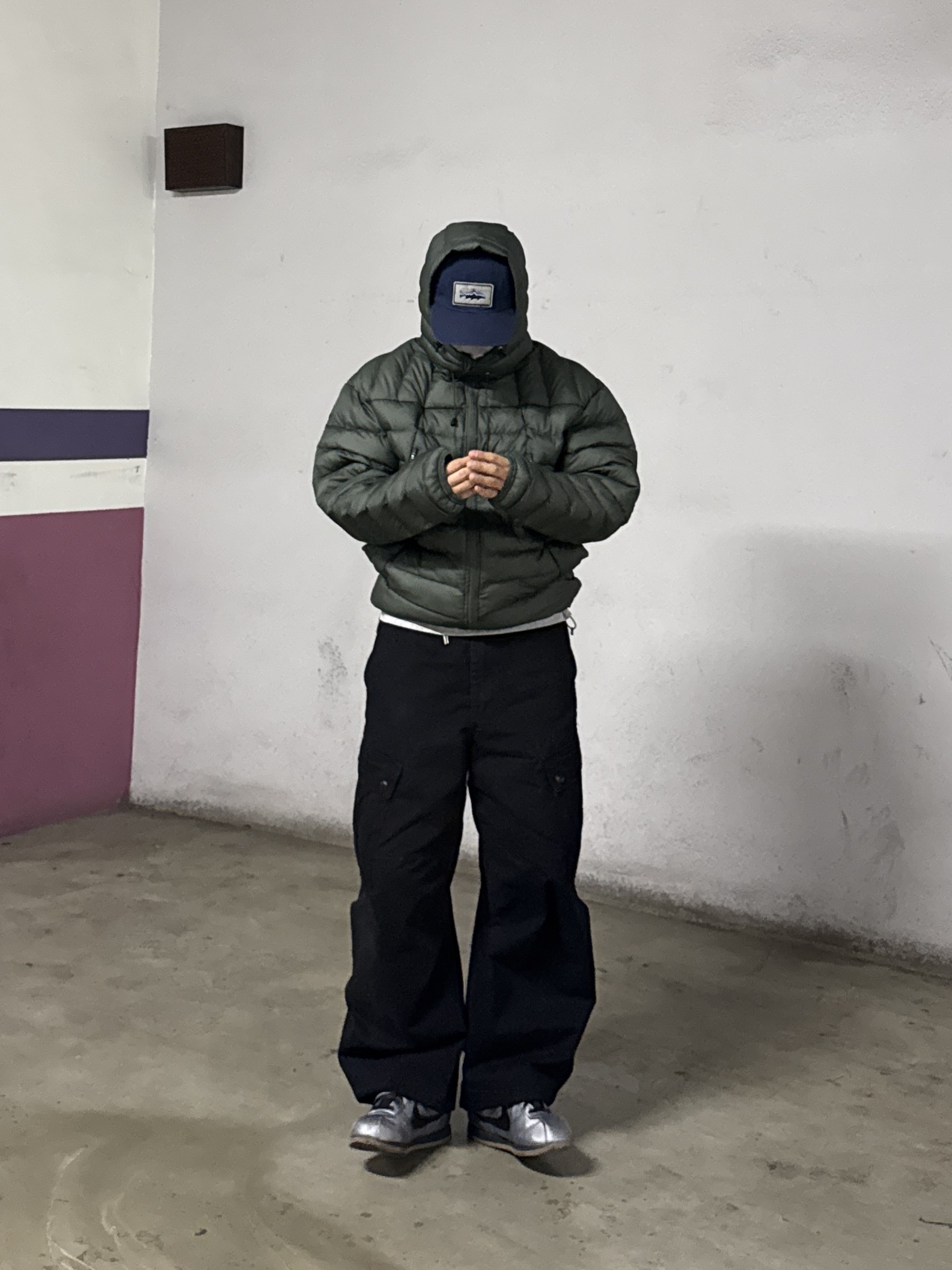 Patagonia P-6 Label Trad Cap Navy, Patagonia P-6 Label Maclure Hat New Navy 착용 스타일 - 2