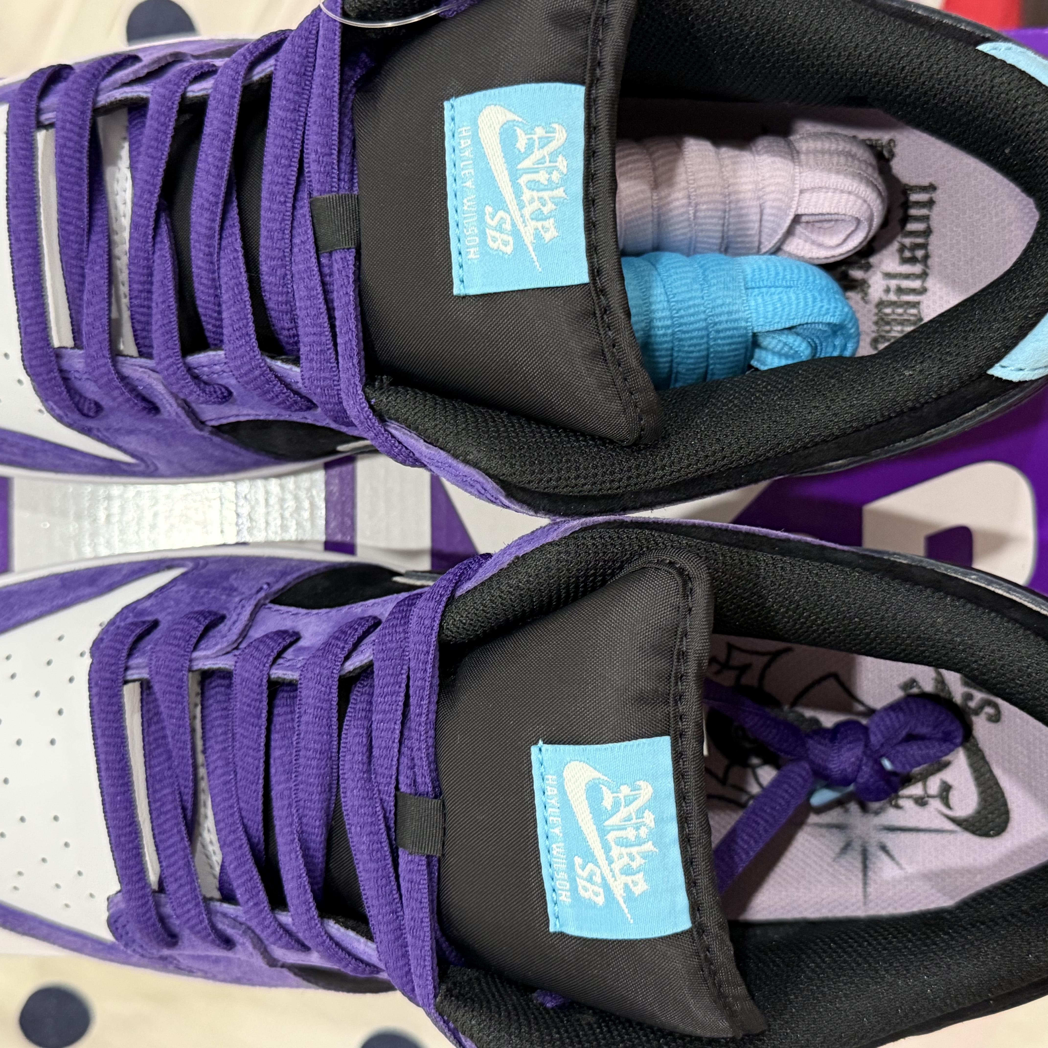 Nike x Hayley Wilson SB Dunk Low Pro Black and Court Purple 착용 스타일 - 4