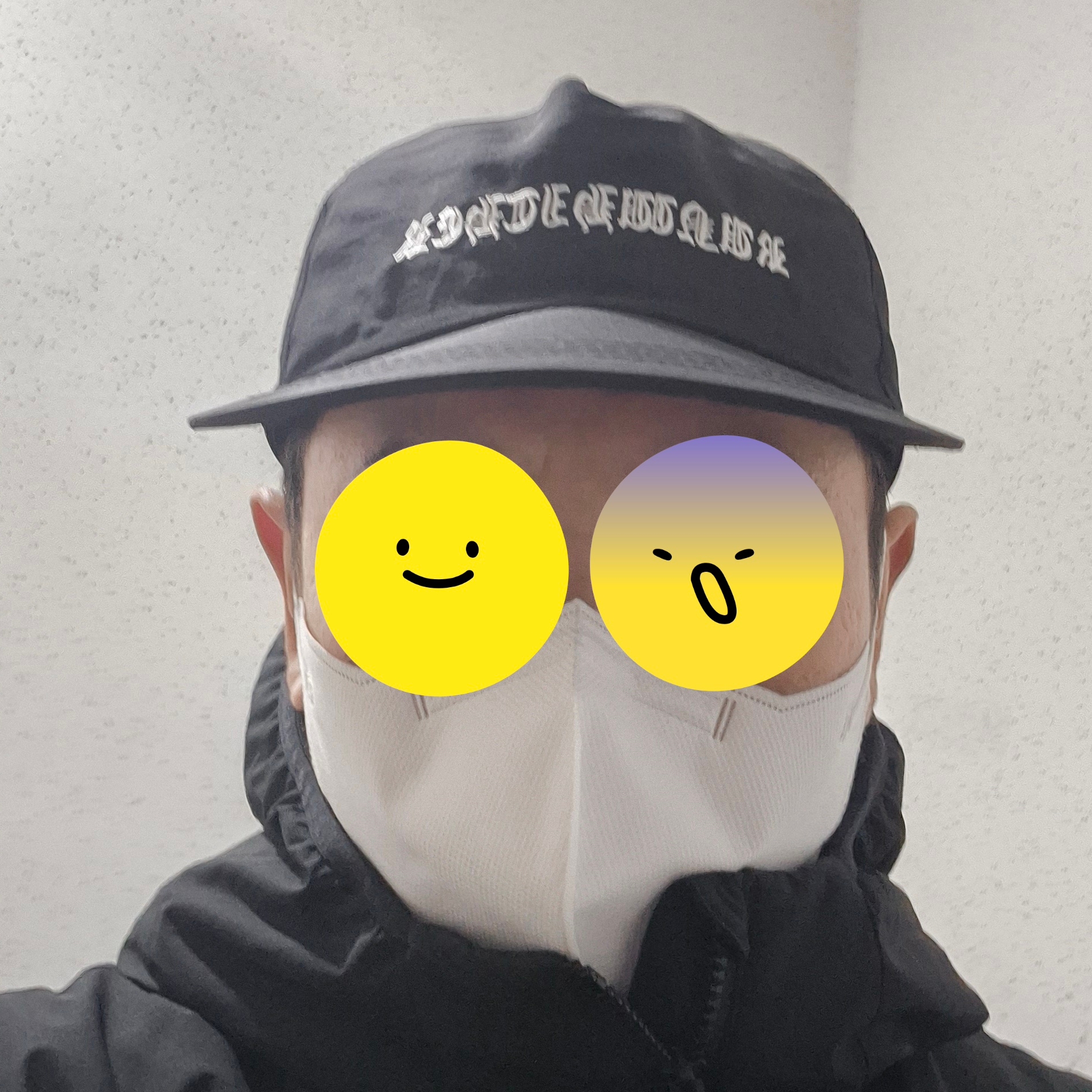 [KREAM 단독] runwhither Letter Logo Cap Black 착용 스타일