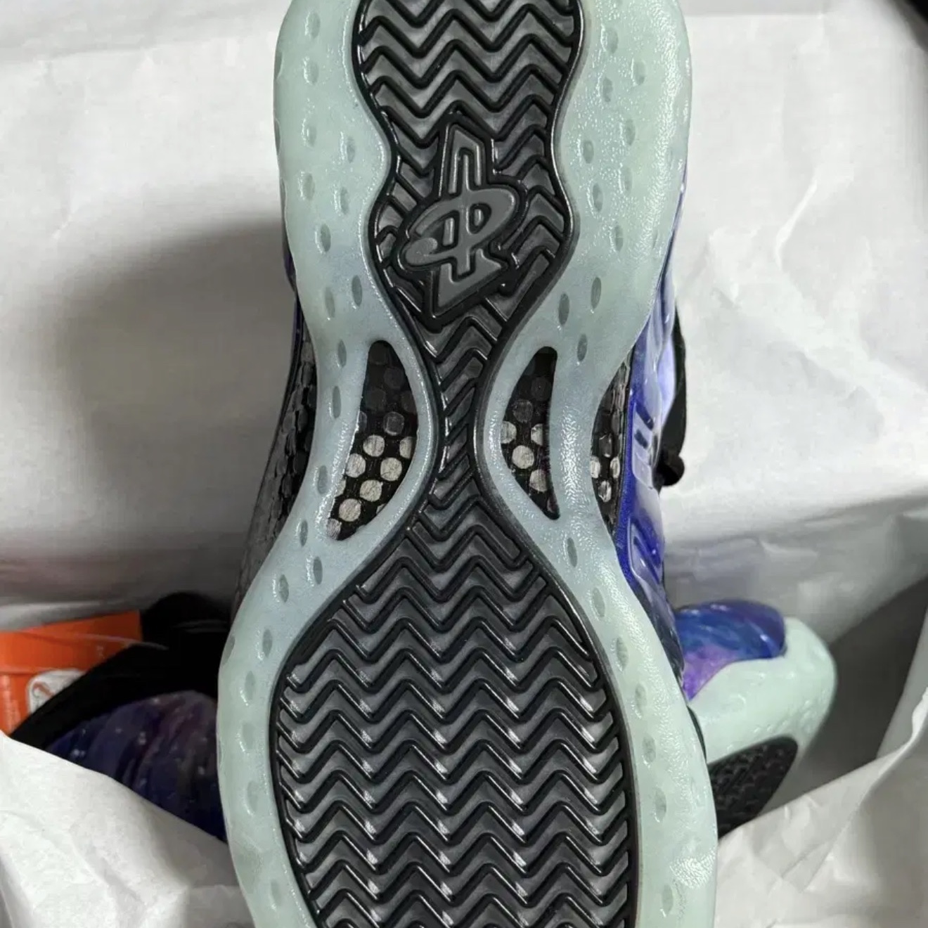 Nike Air Foamposite One Galaxy 착용 스타일 - 4