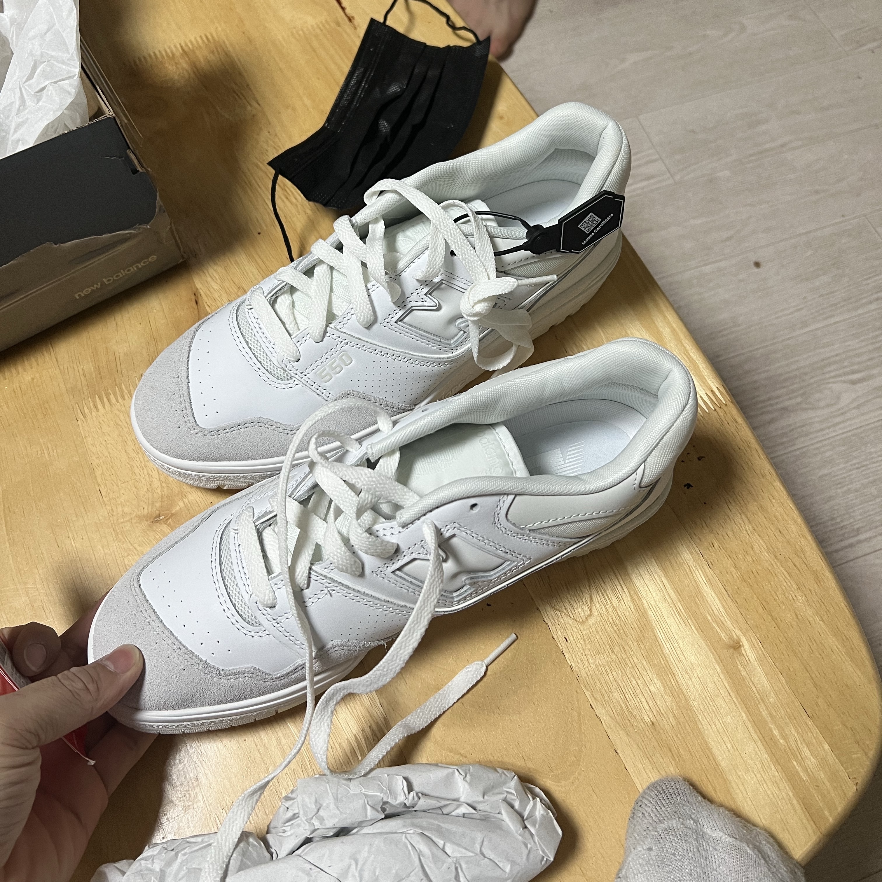 New Balance 550 White Grey - 2E Wide 착용 스타일