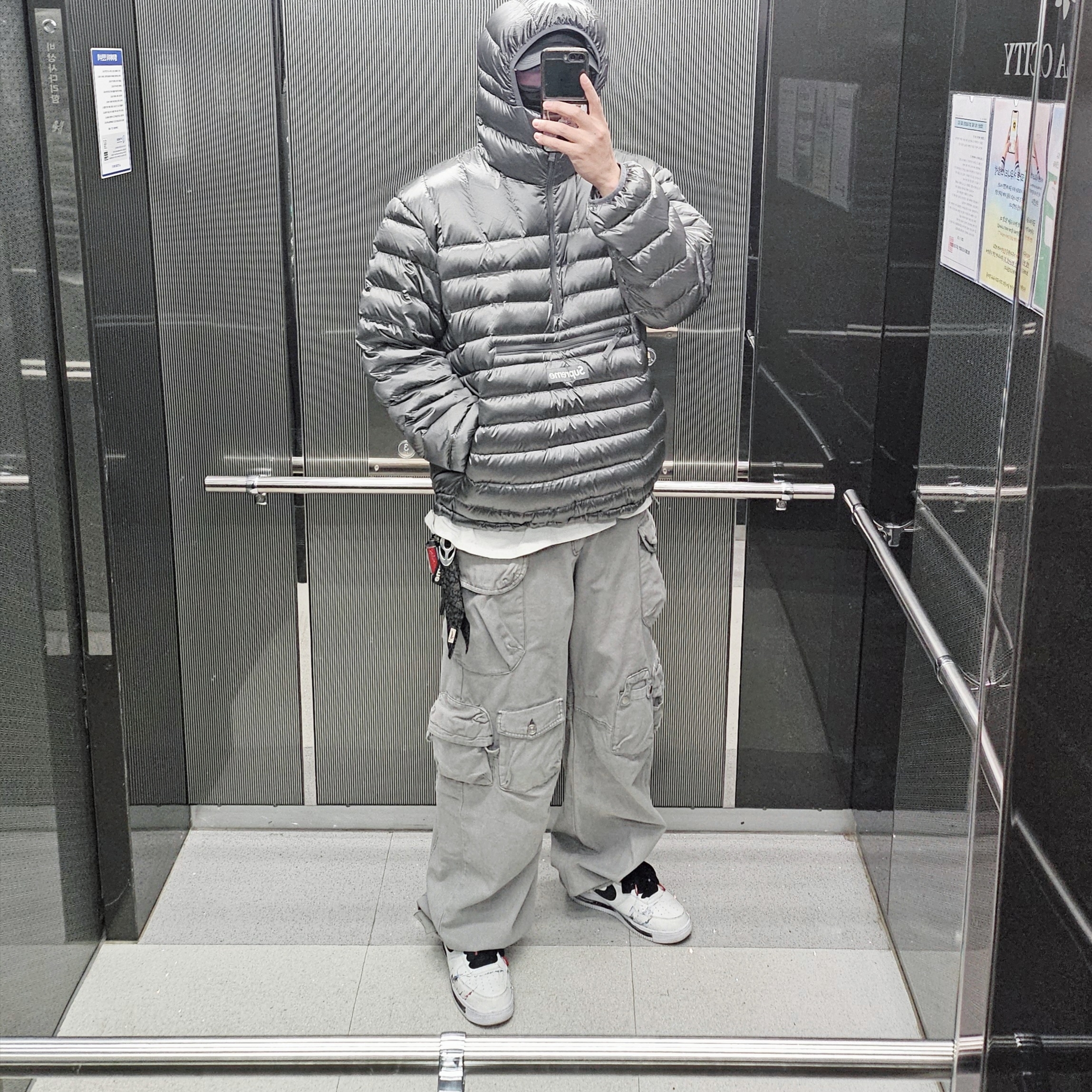 Supreme Micro Down Half Zip Hooded Pullover Silver - 25FW, Nike x Peaceminusone Air Force 1 Low Para-Noise 2.0 착용 스타일