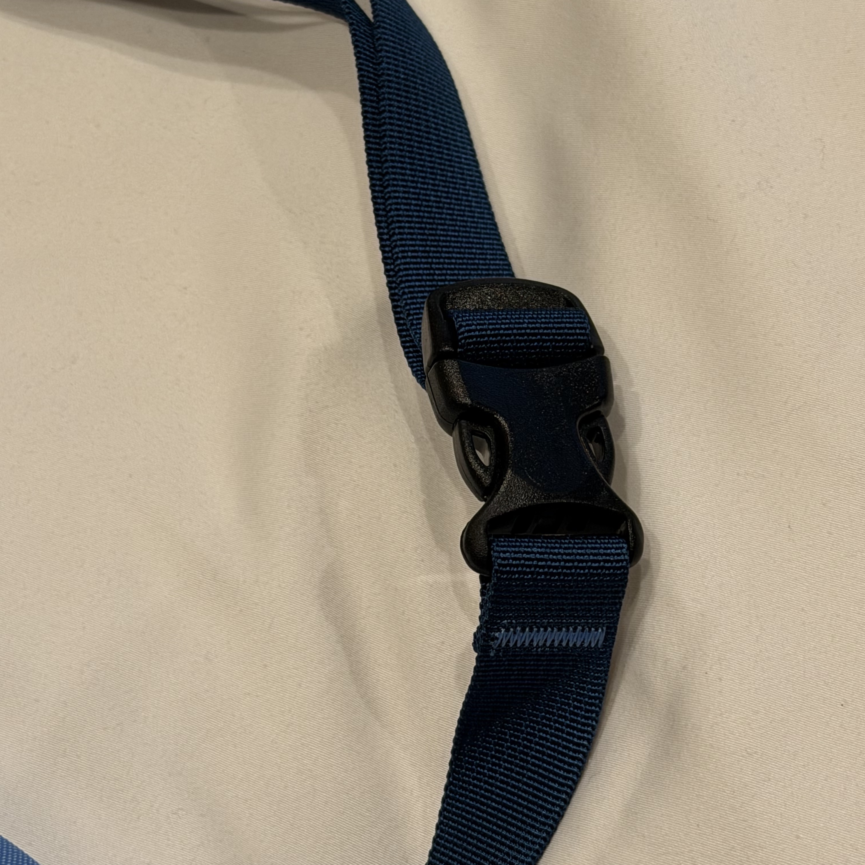 Arc'teryx x Beams Mantis 1 Waist Pack Glacial Nightscape 착용 스타일 - 3