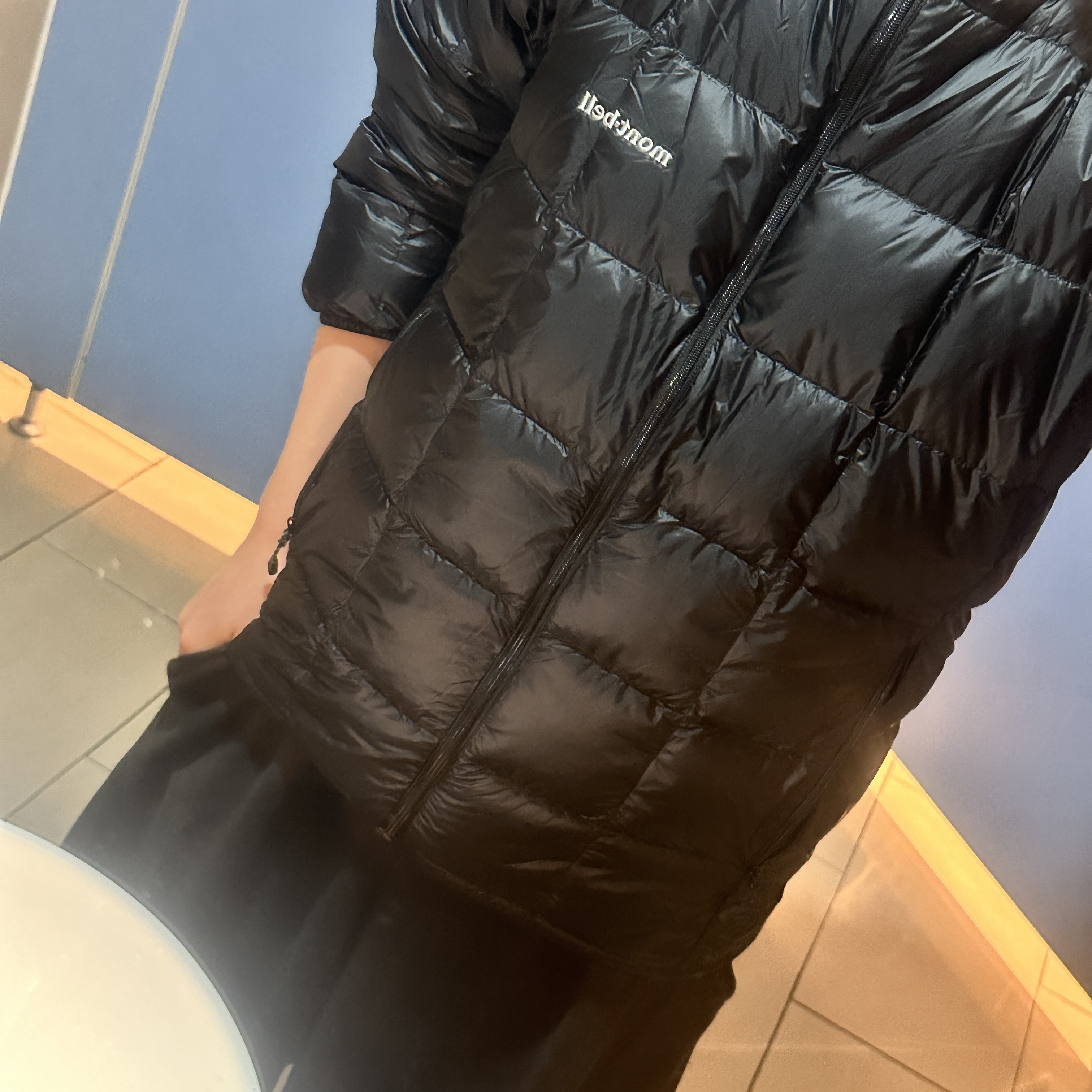 Montbell Superior Down Jacket Black 착용 스타일