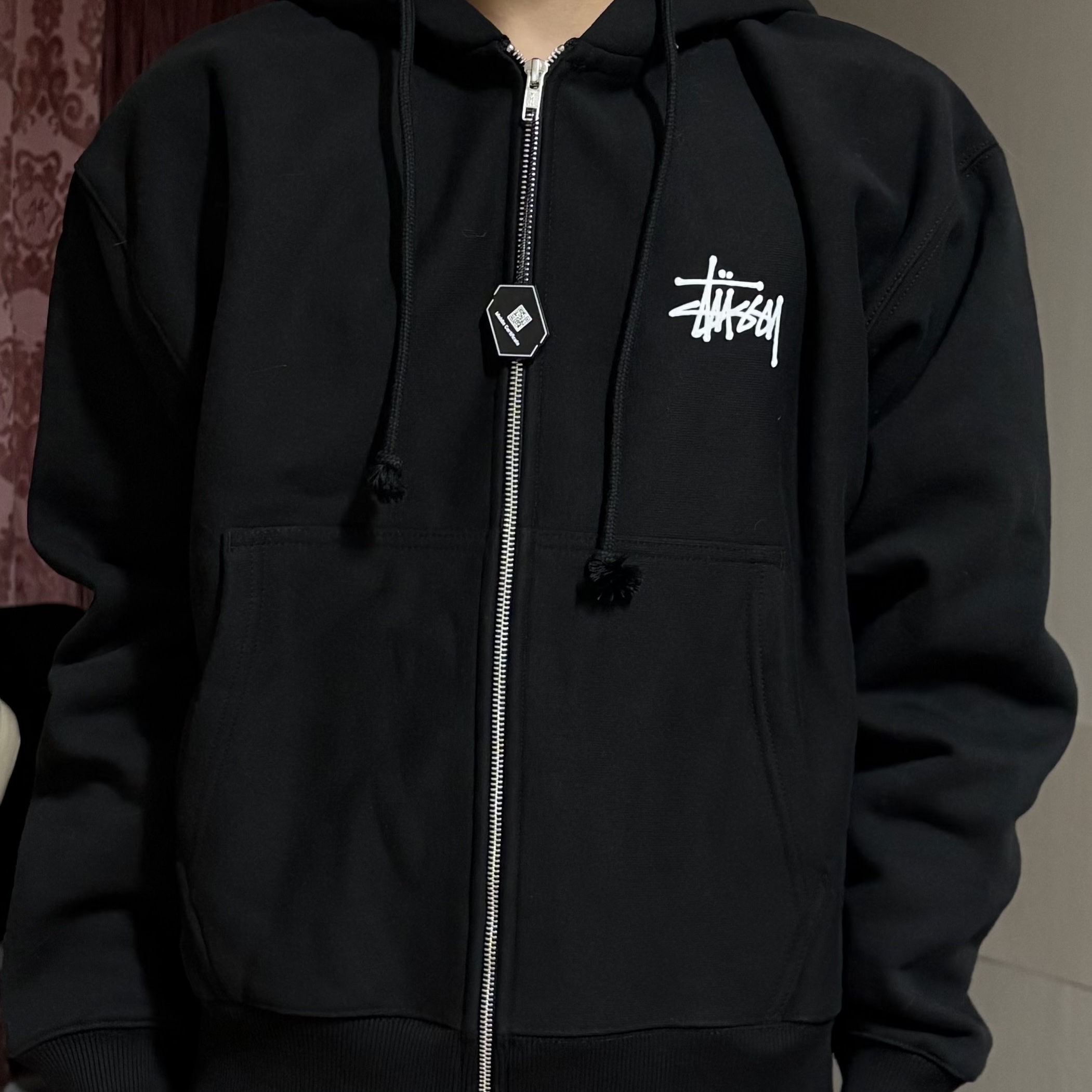 Stussy Basic Zip Hoodie Black 착용 스타일