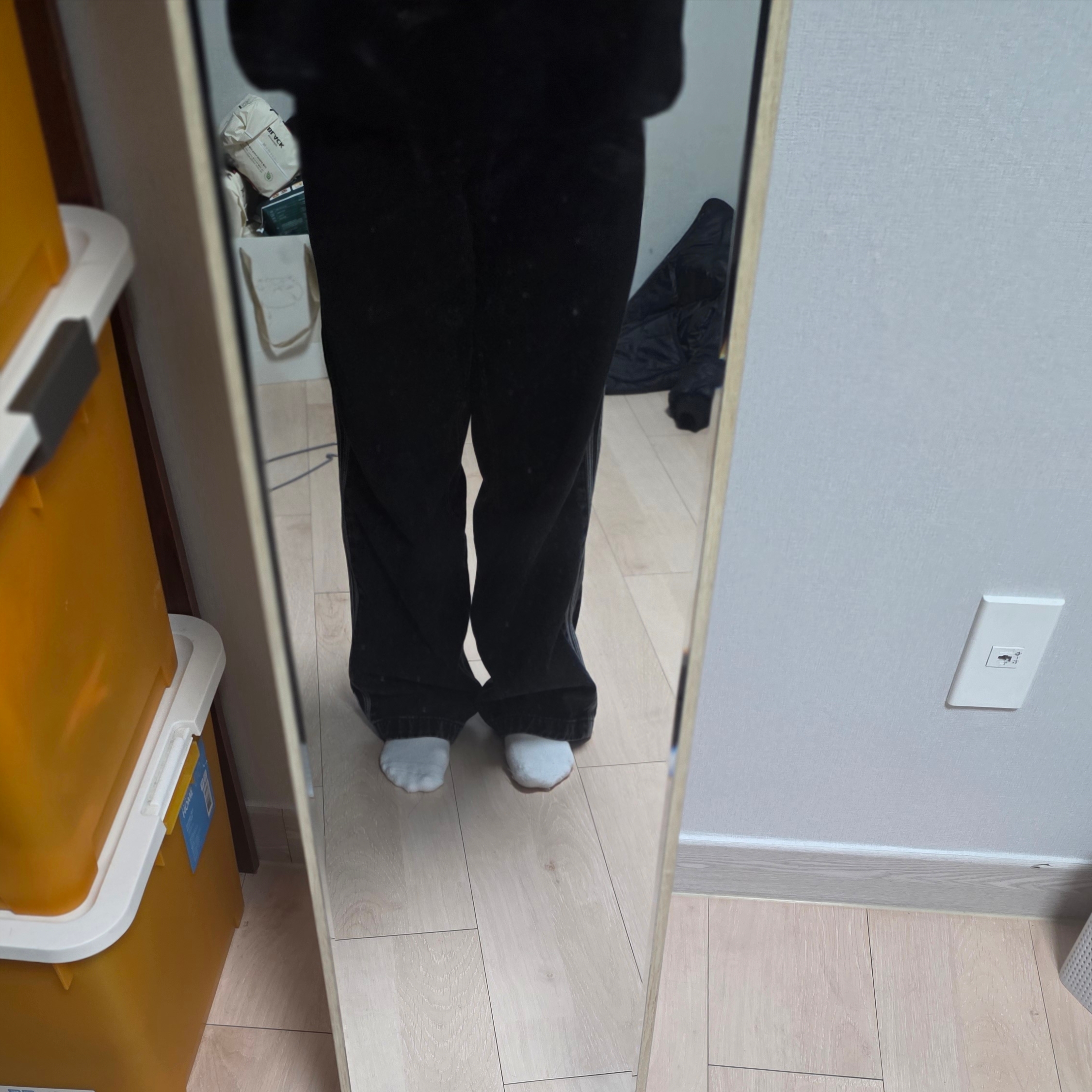 Adidas Adicolor Denim Firebird Pants True Black Denim - KR Sizing 착용 스타일 - 1